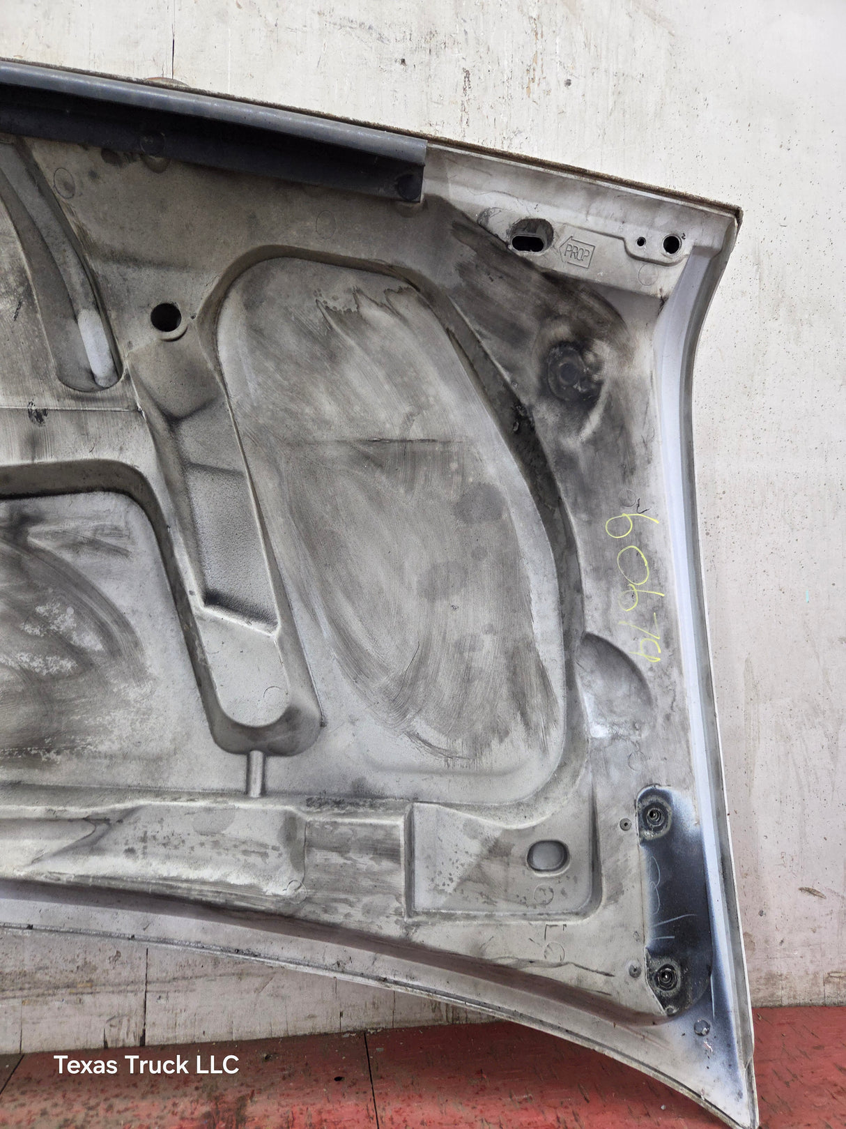 2003-2007 Ford E-Series Hood E150 E250 E350 E450