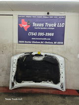 2003-2006 Chevrolet Silverado 1500 2500 'Cateye' Hood "Standard Line" - Summit White