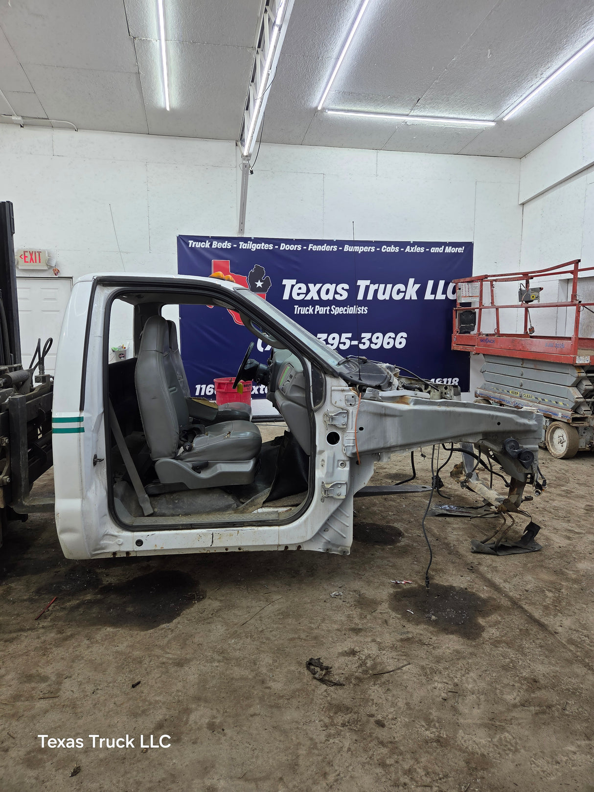 2005-2007 Ford Super Duty F250 F350 F450 F550 2 Door Regular Cab