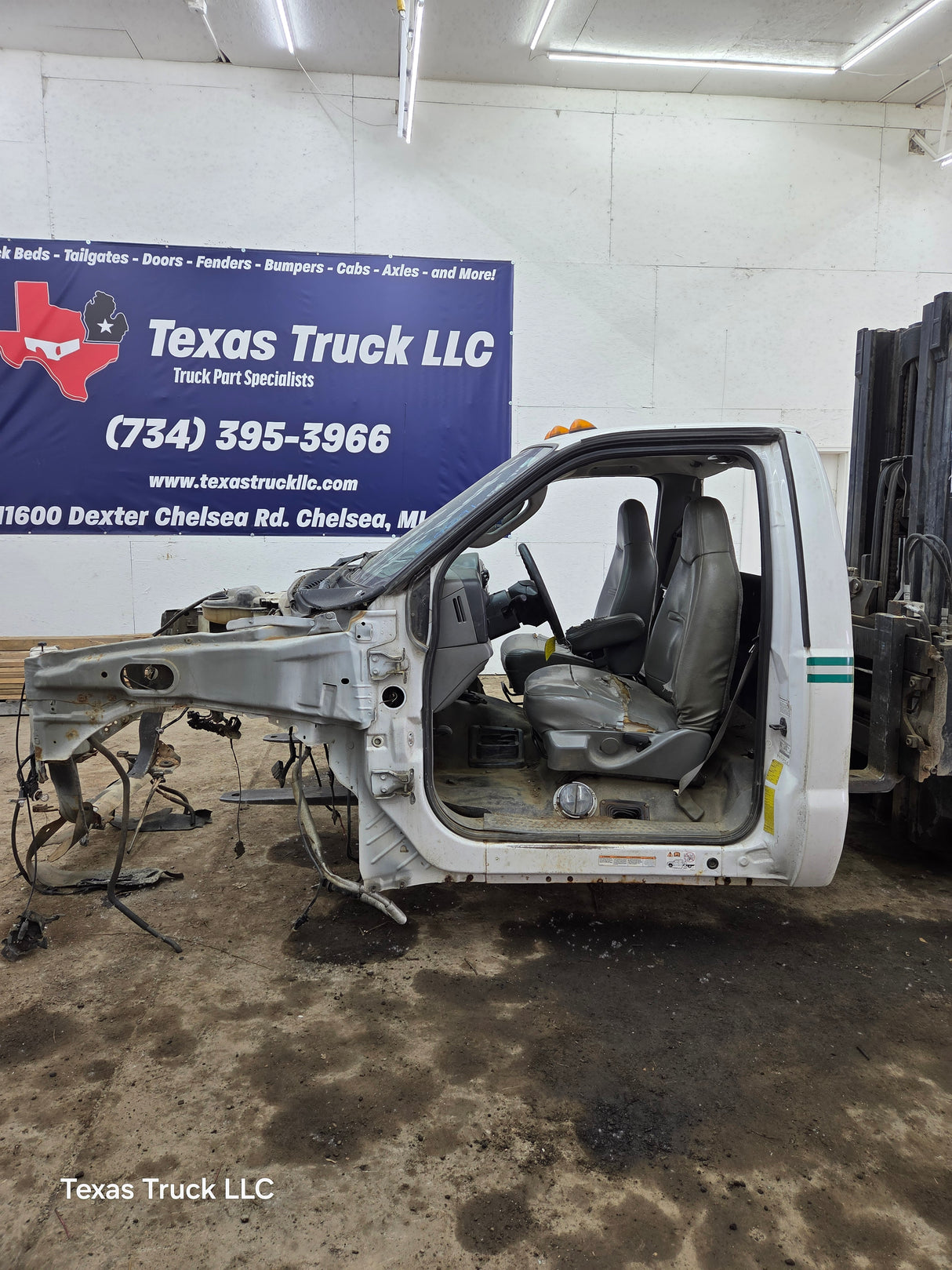 2005-2007 Ford Super Duty F250 F350 F450 F550 2 Door Regular Cab