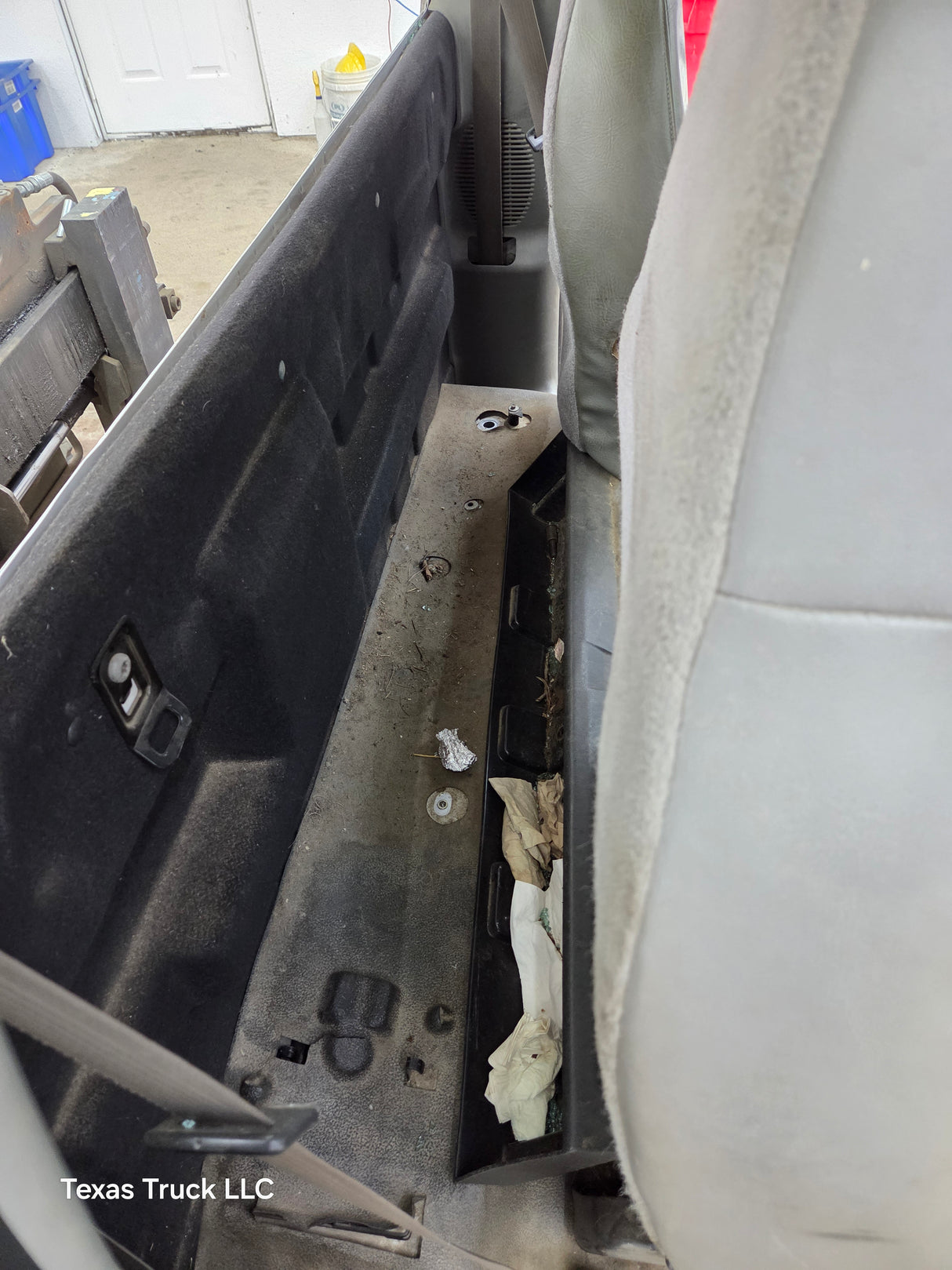 2005-2007 Ford Super Duty F250 F350 F450 F550 2 Door Regular Cab