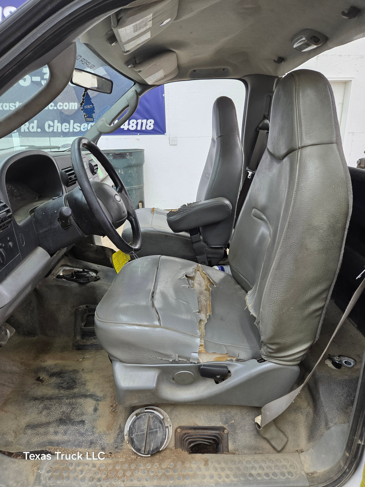 2005-2007 Ford Super Duty F250 F350 F450 F550 2 Door Regular Cab