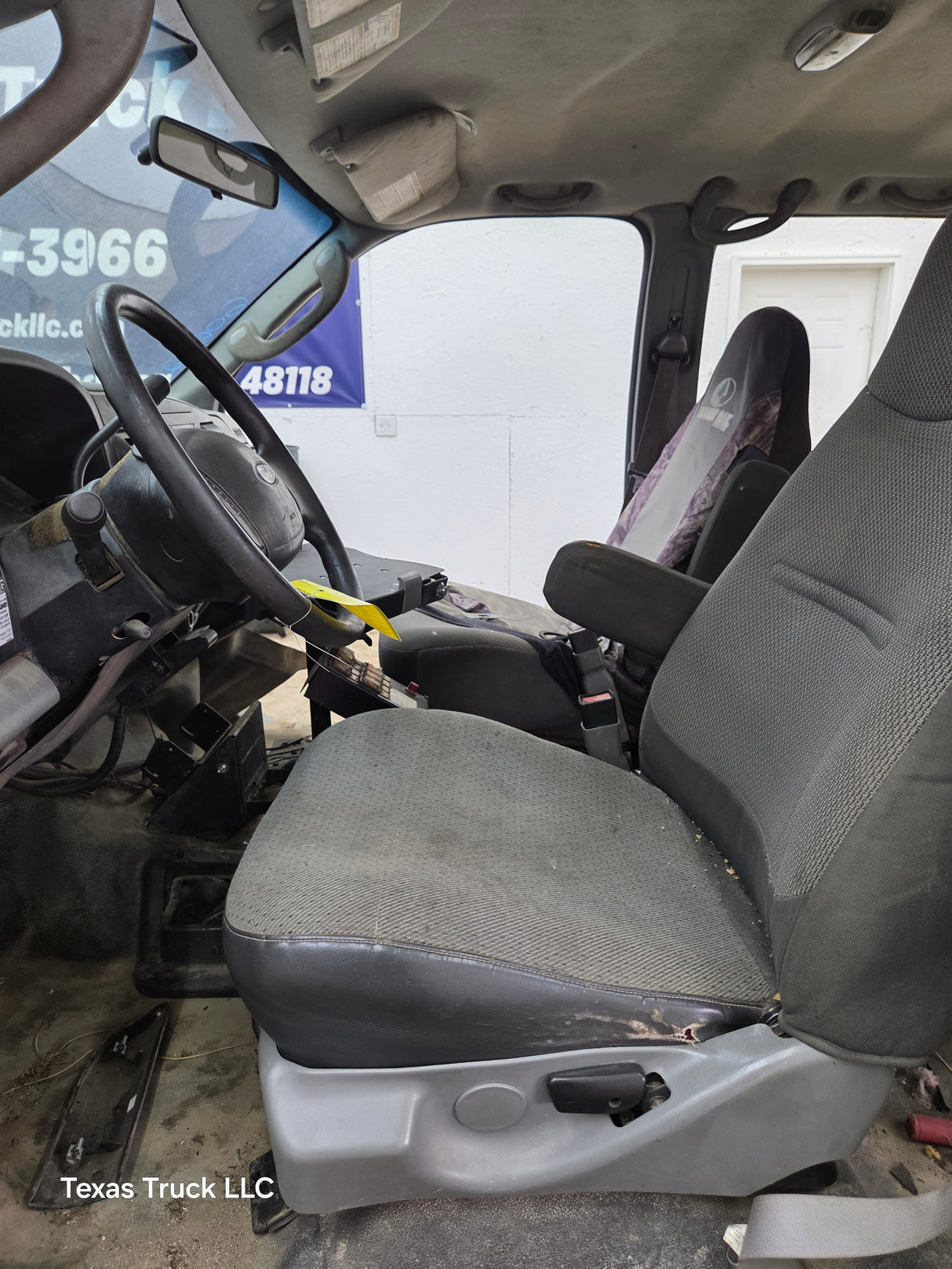 2005-2007 Ford Super Duty F250 F350 F450 F550 XLT 4 Door Crew Cab