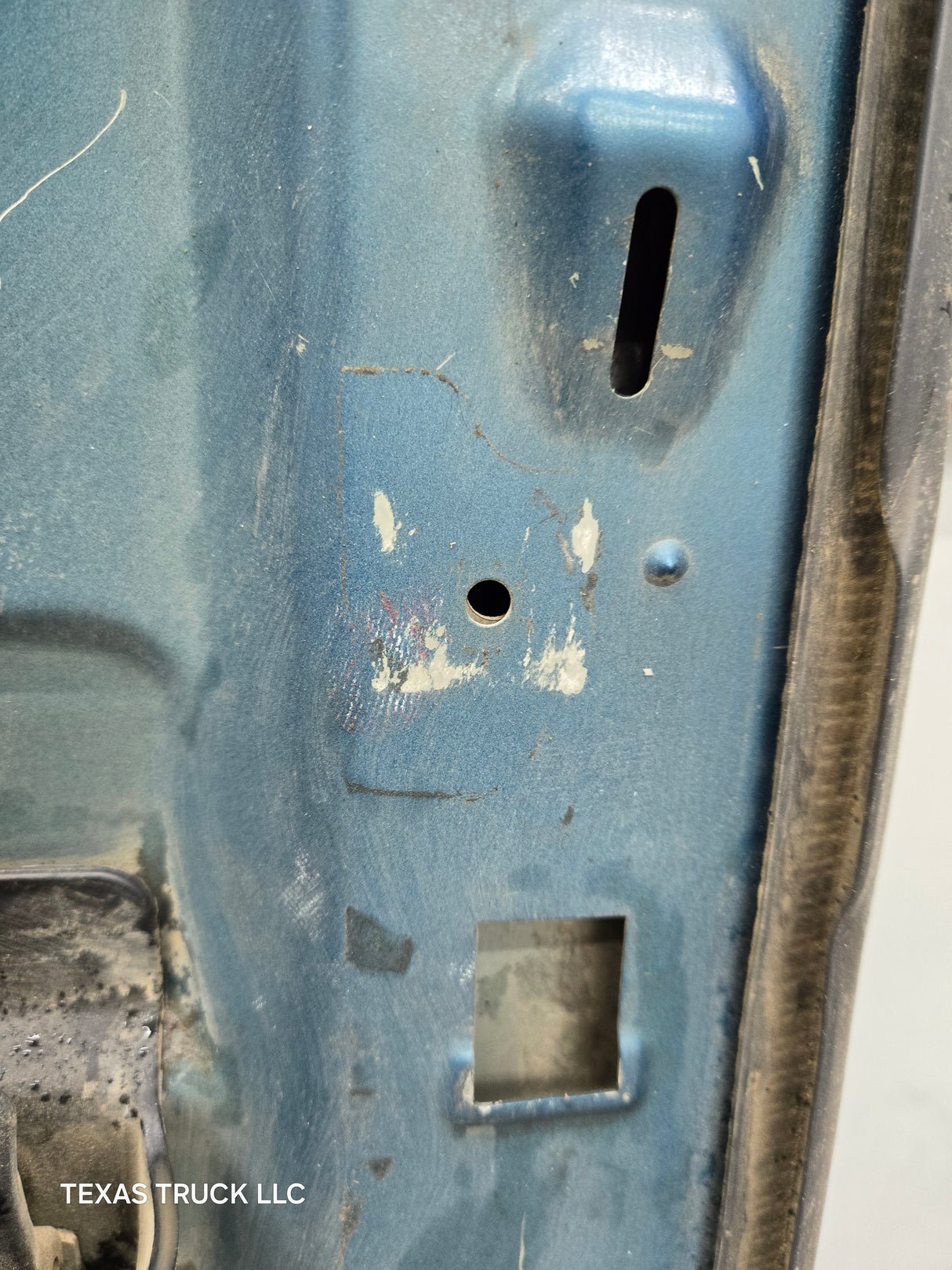 1999-2007 Ford Super Duty F250 F350 F450 F550 LH Extended Cab Driver Side Rear Door