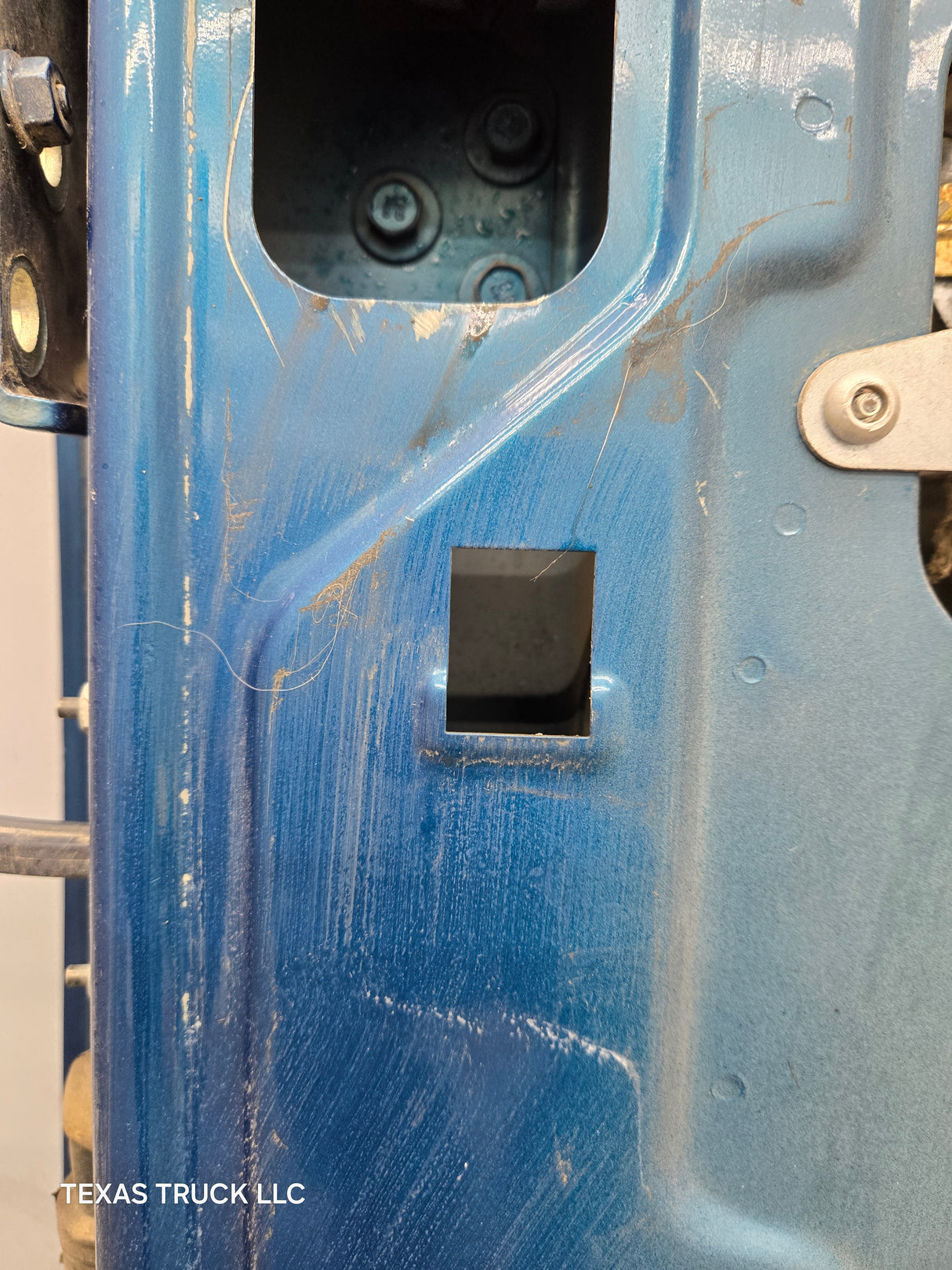 1999-2007 Ford Super Duty F250 F350 F450 F550 LH Extended Cab Driver Side Rear Door