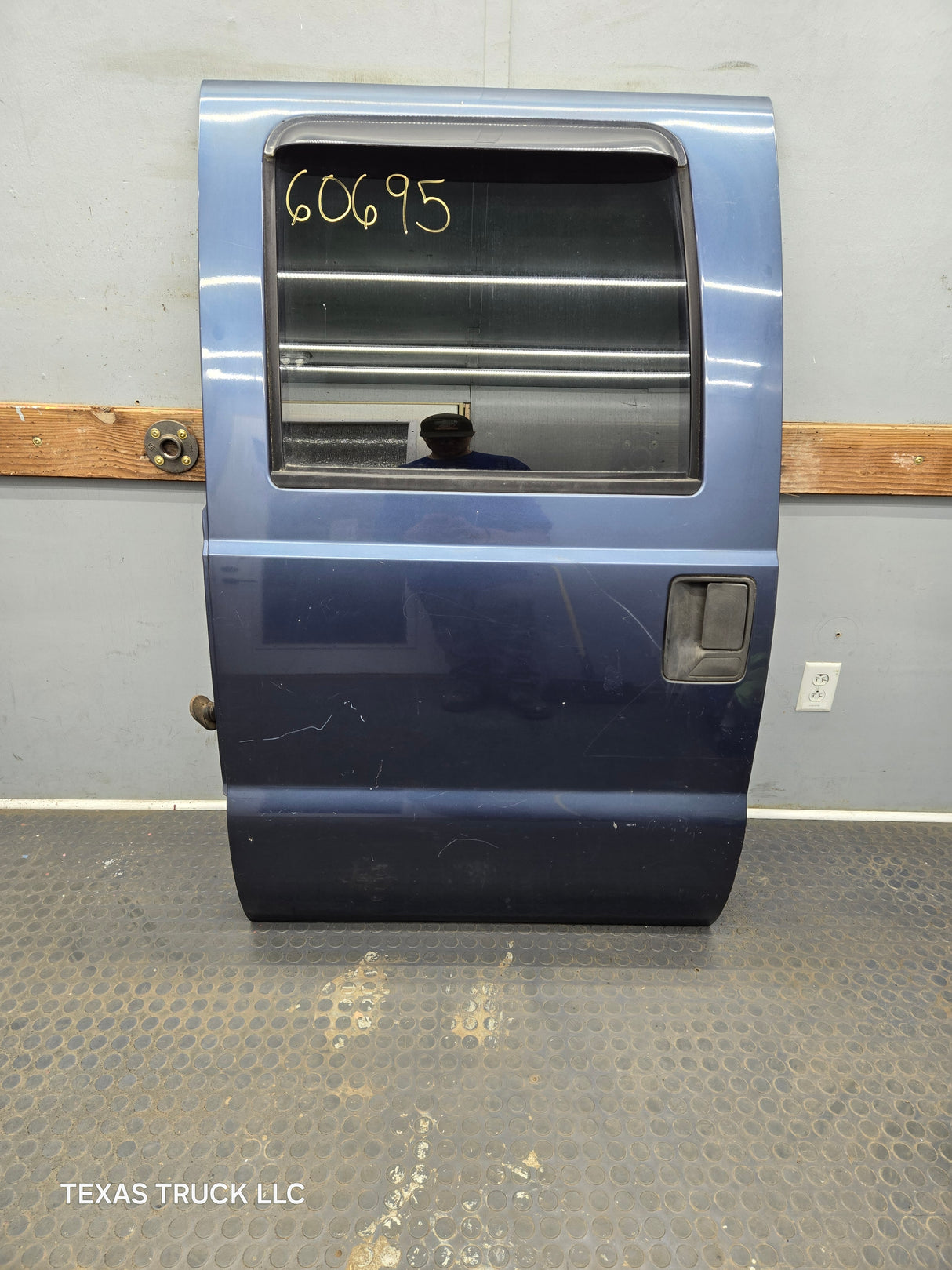 1999-2011 Ford Super Duty LH Driver Side Rear Crew Cab Door F250 F350 F450 F550