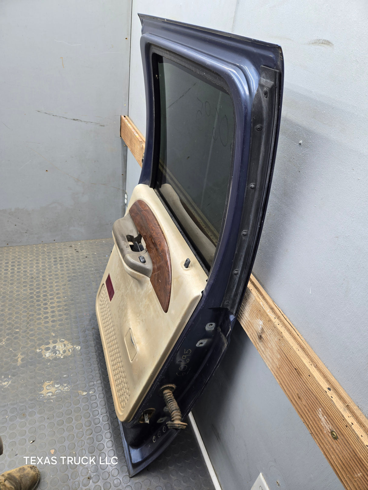 1999-2011 Ford Super Duty LH Driver Side Rear Crew Cab Door F250 F350 F450 F550