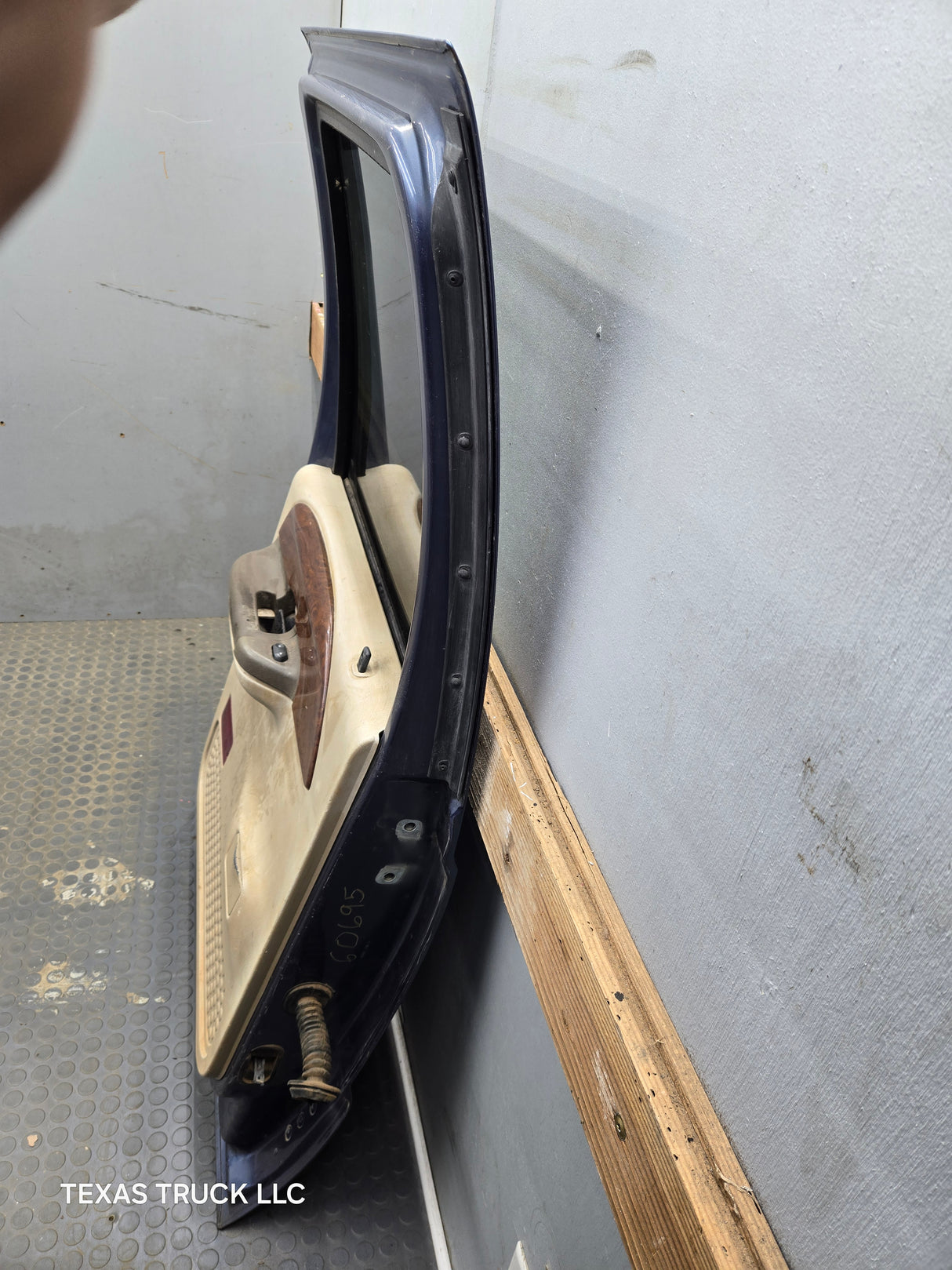 1999-2011 Ford Super Duty LH Driver Side Rear Crew Cab Door F250 F350 F450 F550
