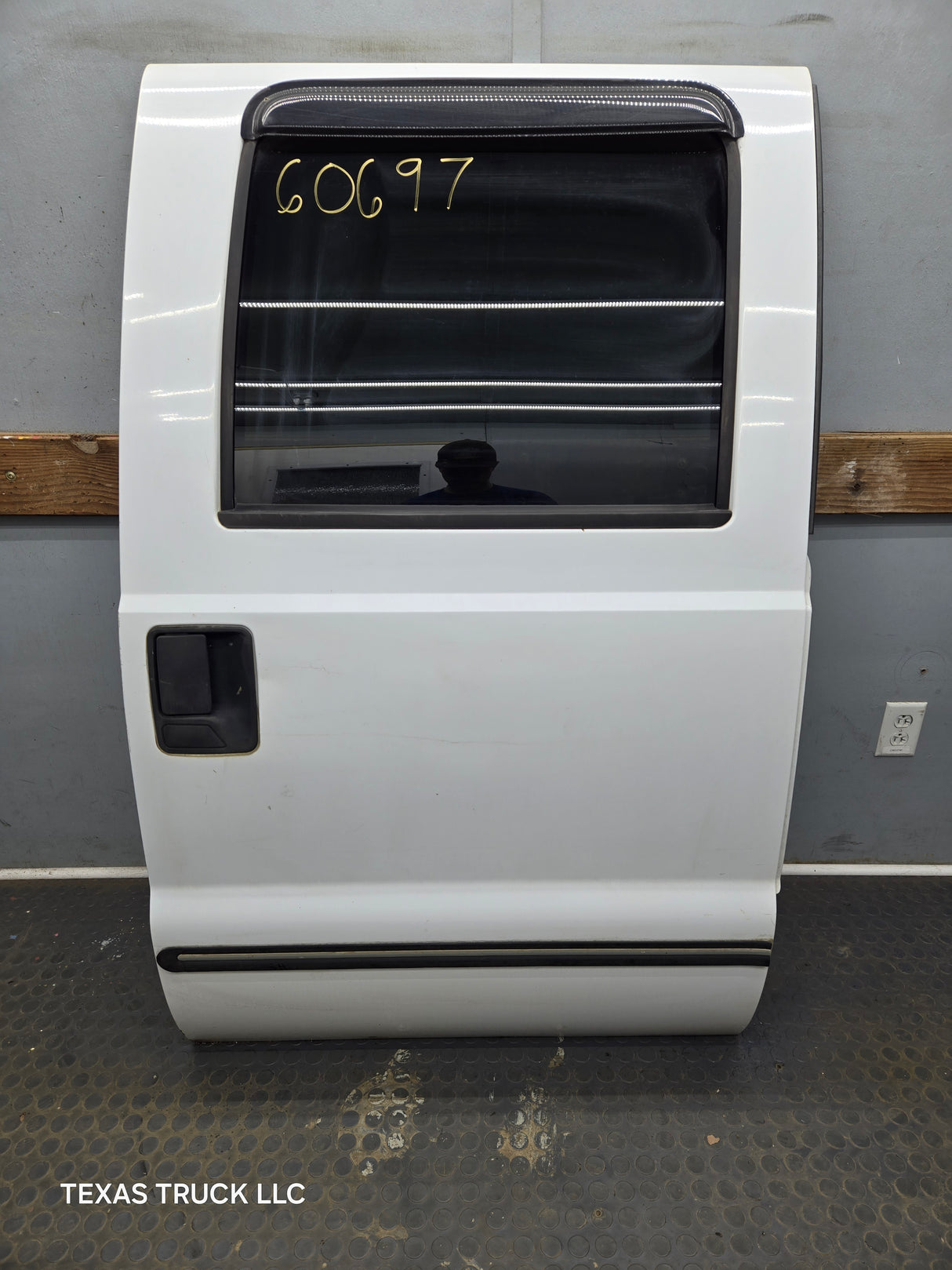 1999-2011 Ford Super Duty RH Passenger Side Rear Crew Cab Door F250 F350 F450 F550