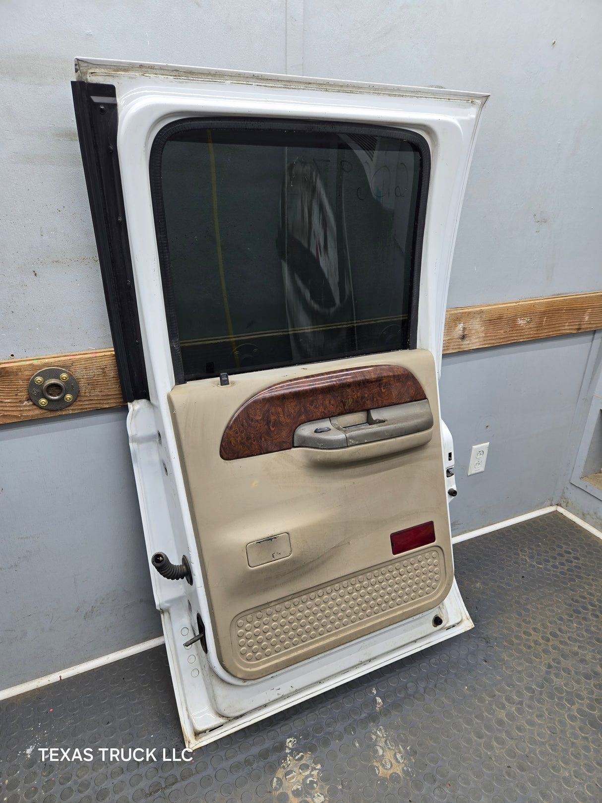 1999-2011 Ford Super Duty RH Passenger Side Rear Crew Cab Door F250 F350 F450 F550