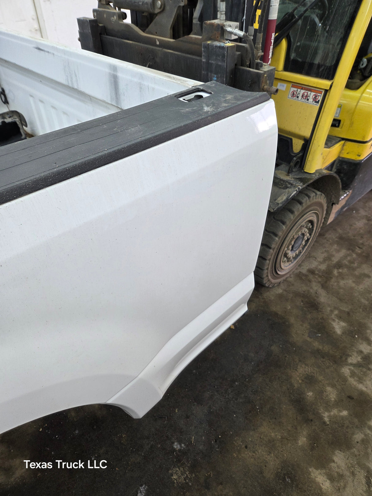 2017-2022 Ford F250 F350 Super Duty 6' 9" Short Truck Bed