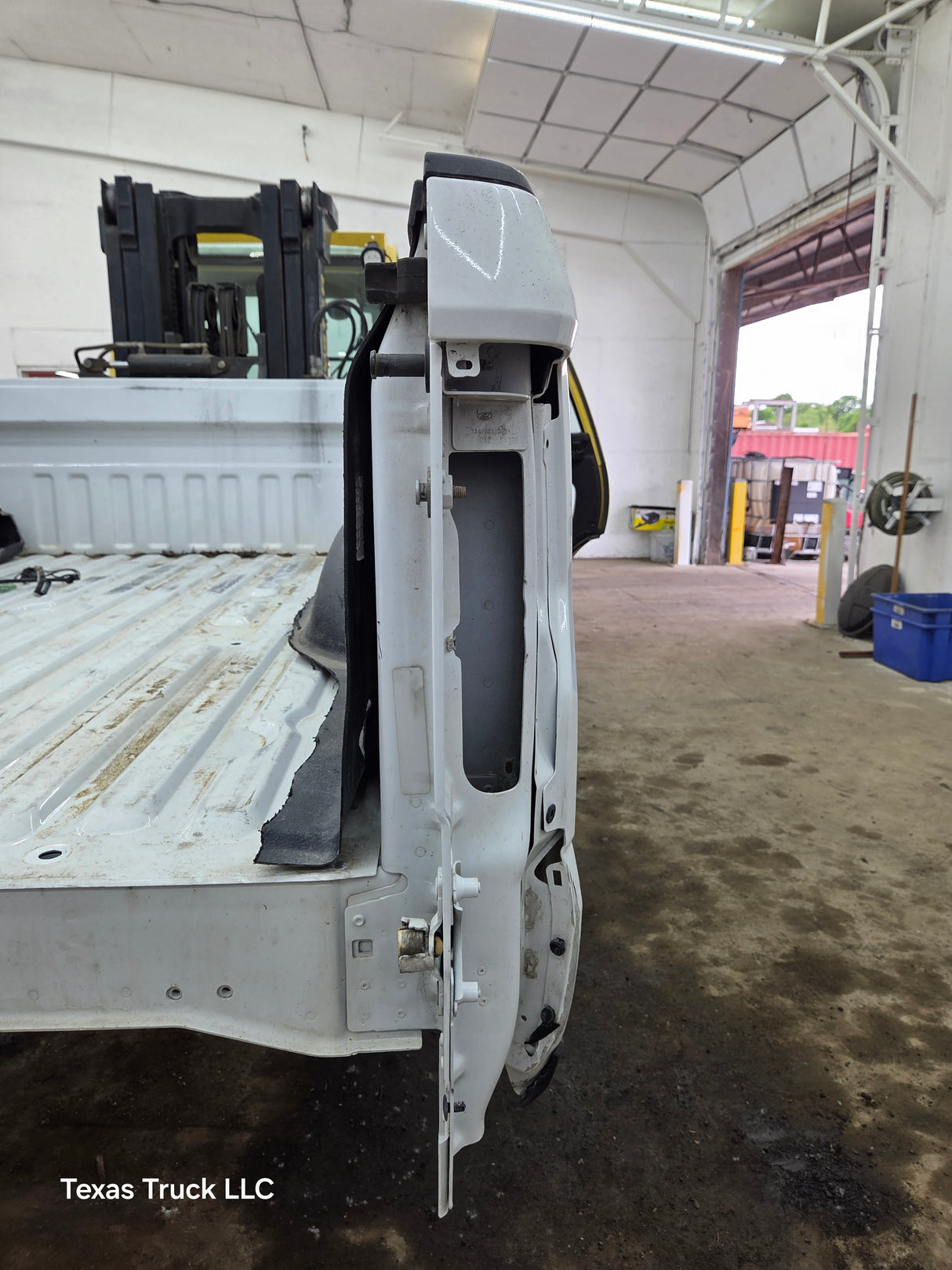2017-2022 Ford F250 F350 Super Duty 6' 9" Short Truck Bed