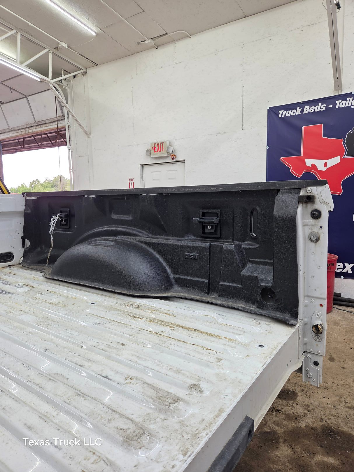 2017-2022 Ford F250 F350 Super Duty 6' 9" Short Truck Bed