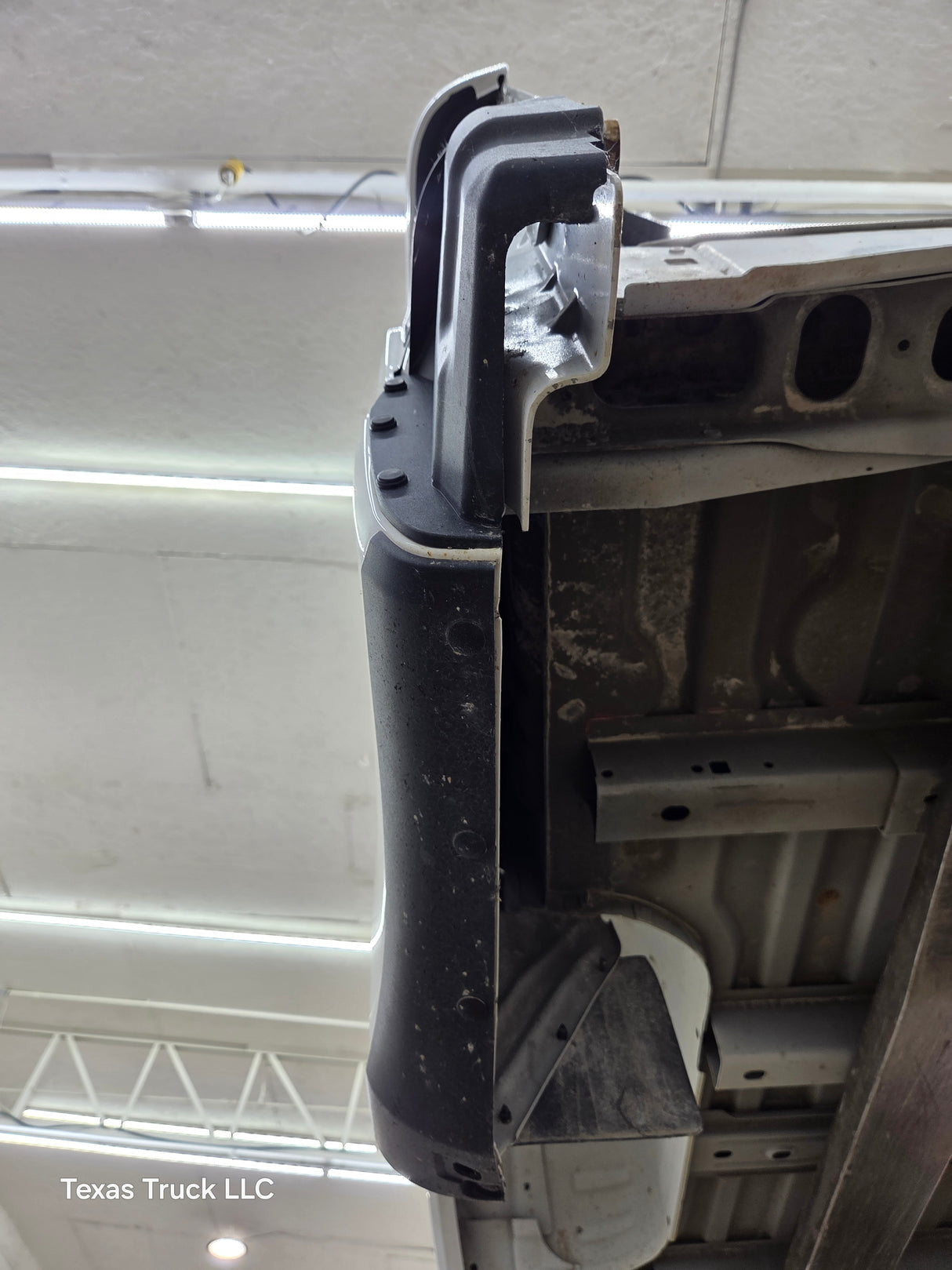 2017-2022 Ford F250 F350 Super Duty 6' 9" Short Truck Bed