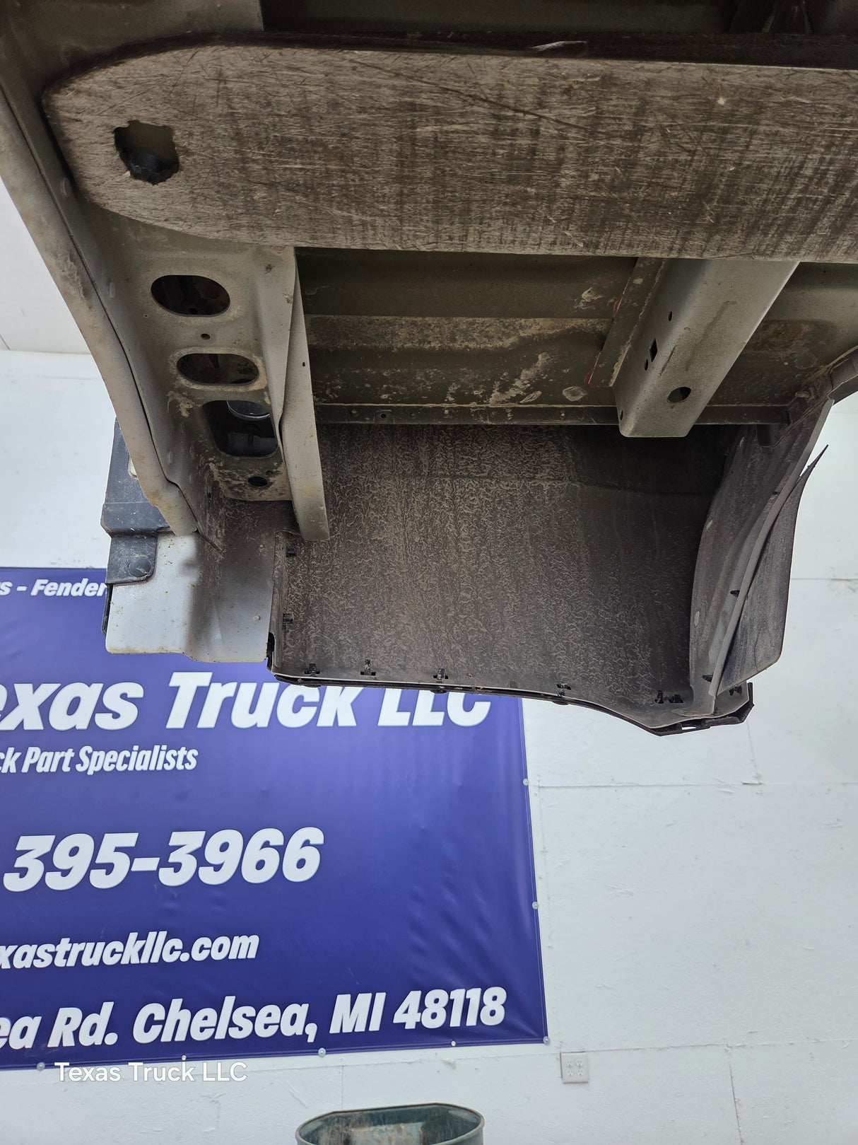 2017-2022 Ford F250 F350 Super Duty 6' 9" Short Truck Bed