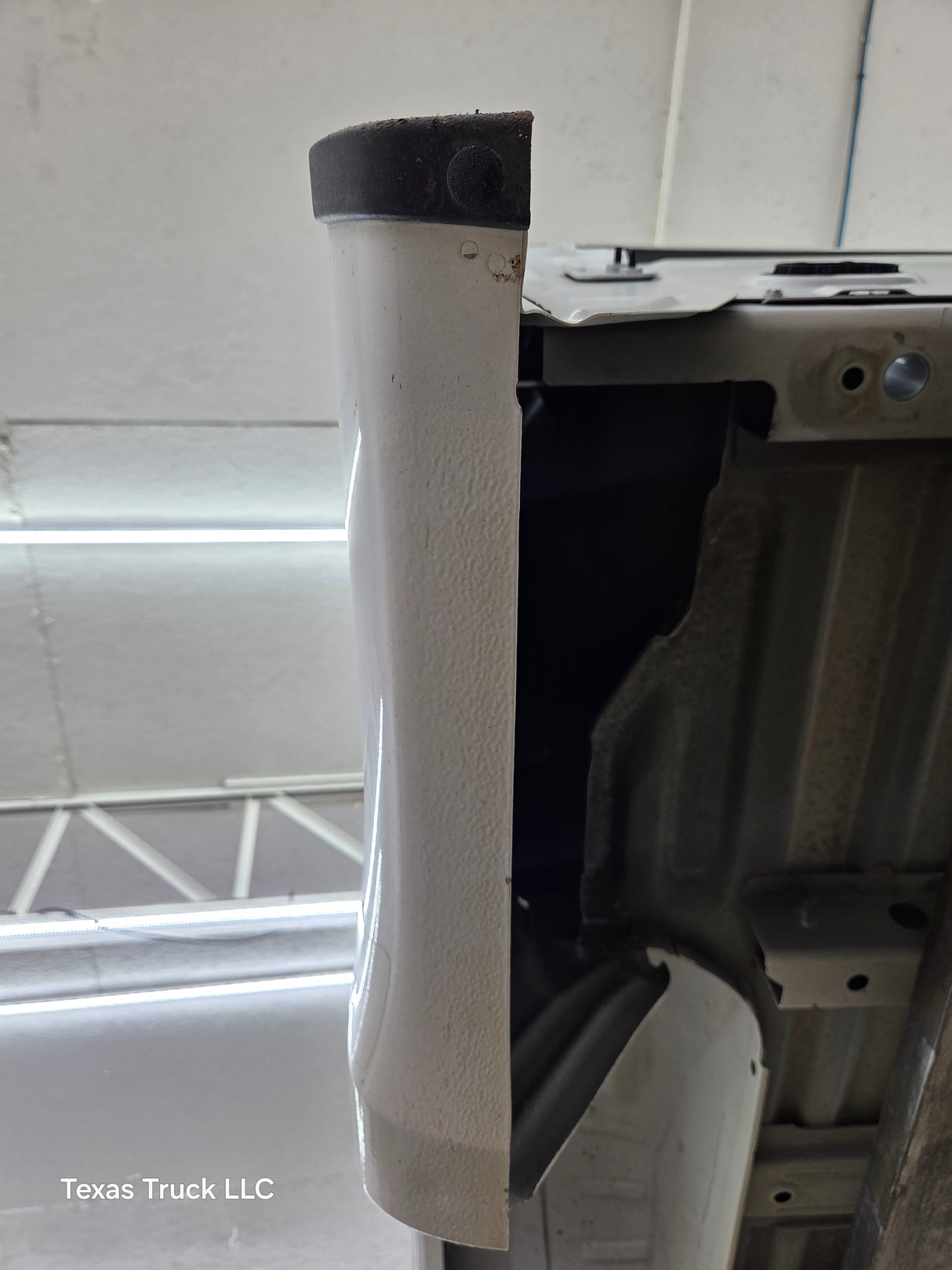 2017-2022 Ford F250 F350 Super Duty 6' 9" Short Truck Bed