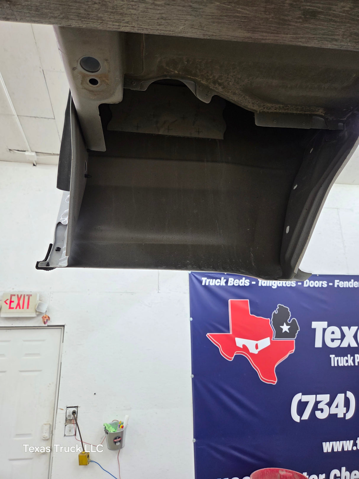 2017-2022 Ford F250 F350 Super Duty 6' 9" Short Truck Bed