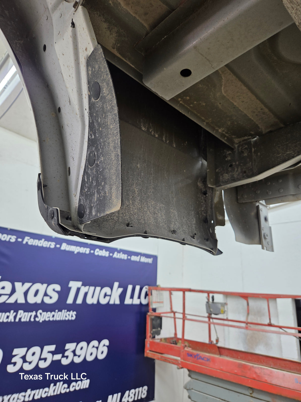 2017-2022 Ford F250 F350 Super Duty 6' 9" Short Truck Bed
