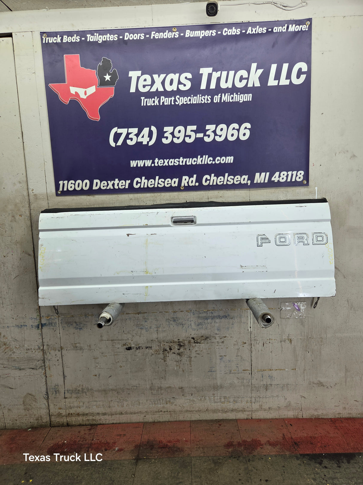 1980-1986 Bullnose / Bricknose / OBS Ford F100 F150 F250 F350 Tailgate