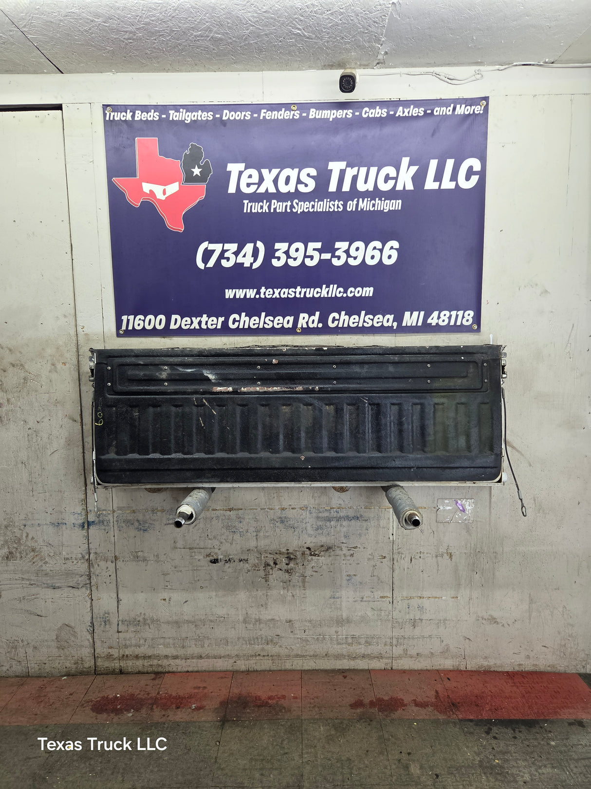 1980-1986 Bullnose / Bricknose / OBS Ford F100 F150 F250 F350 Tailgate