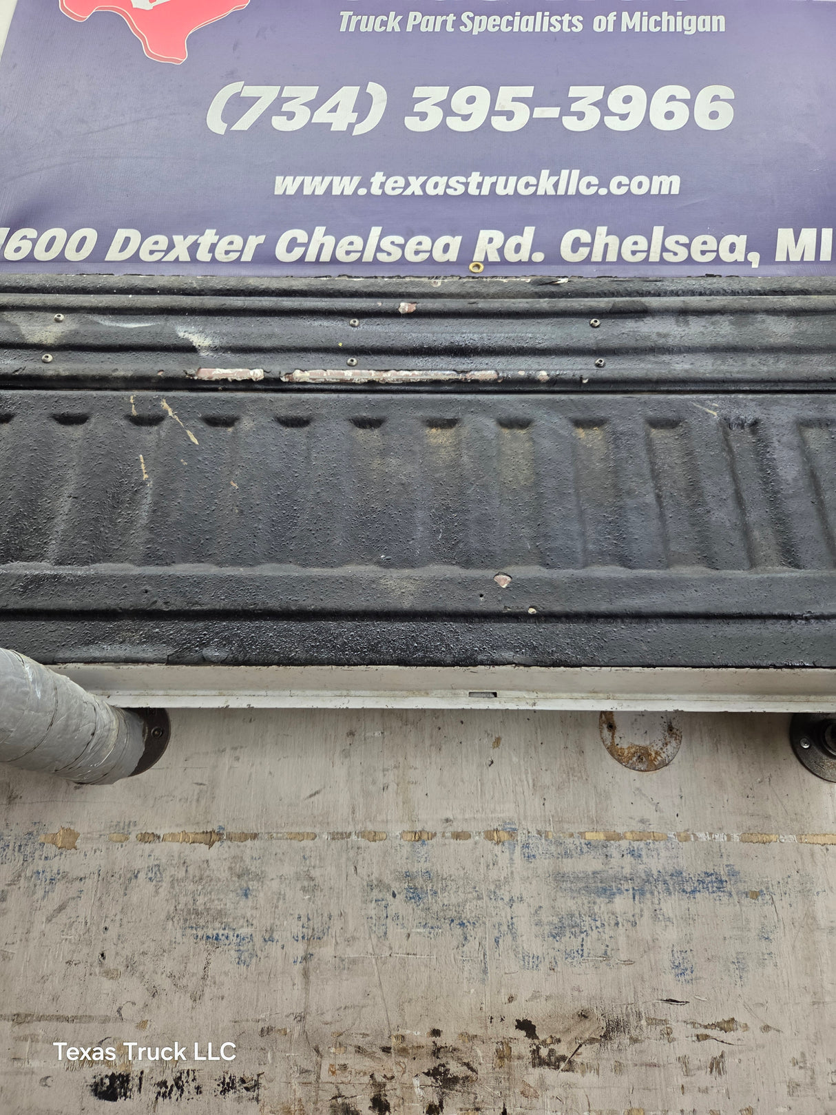 1980-1986 Bullnose / Bricknose / OBS Ford F100 F150 F250 F350 Tailgate