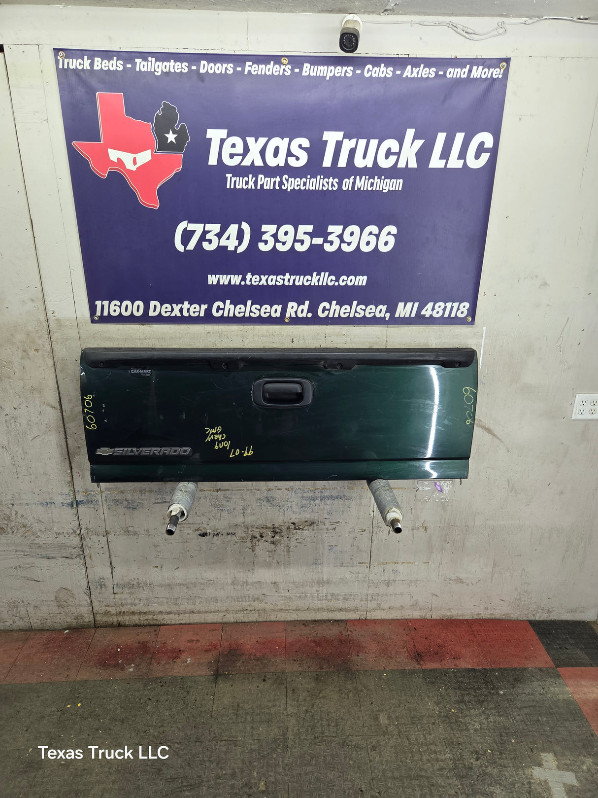 1999-2007 Chevrolet Silverado / GMC Sierra 1500 2500 3500 Tailgate