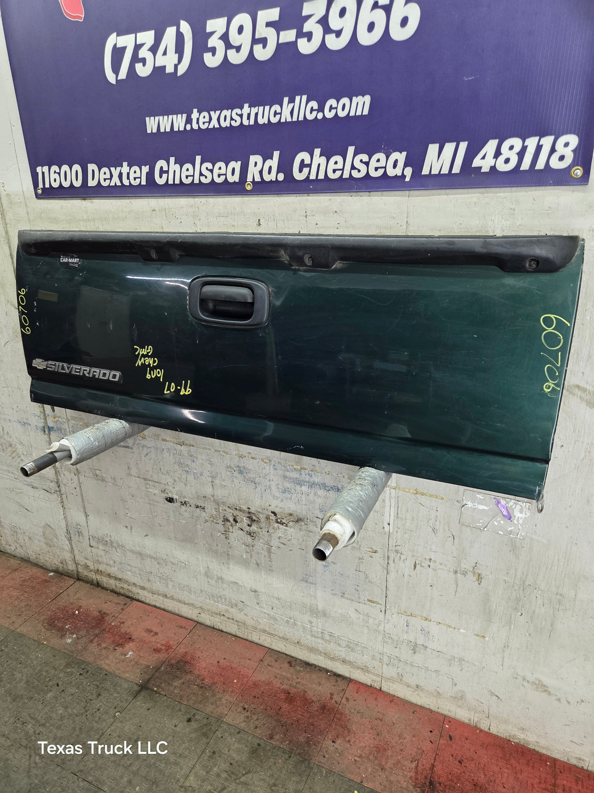 1999-2007 Chevrolet Silverado / GMC Sierra 1500 2500 3500 Tailgate