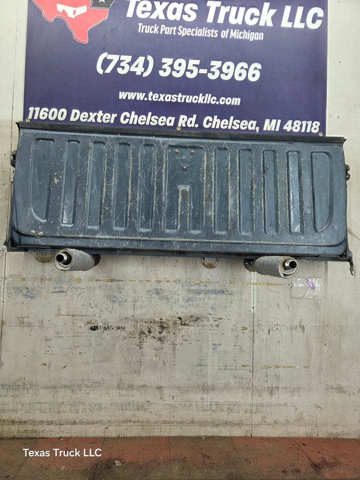 2007-2013 Chevrolet Silverado / GMC Sierra 1500 2500 3500 HD Tailgate