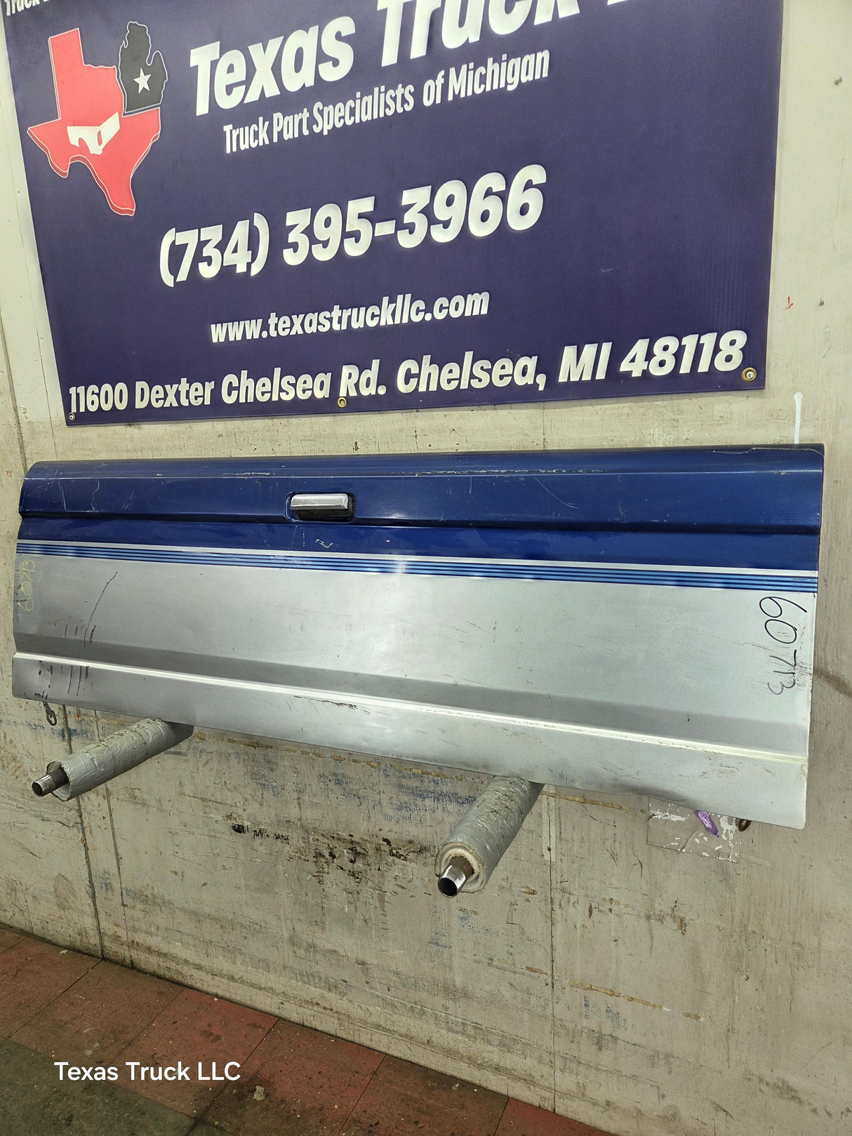 1980-1997 Bullnose / Bricknose / OBS Ford F100 F150 F250 F350 Tailgate