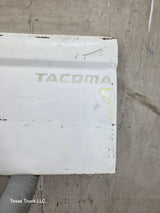 1995-2004 Toyota Tacoma Tailgate - White