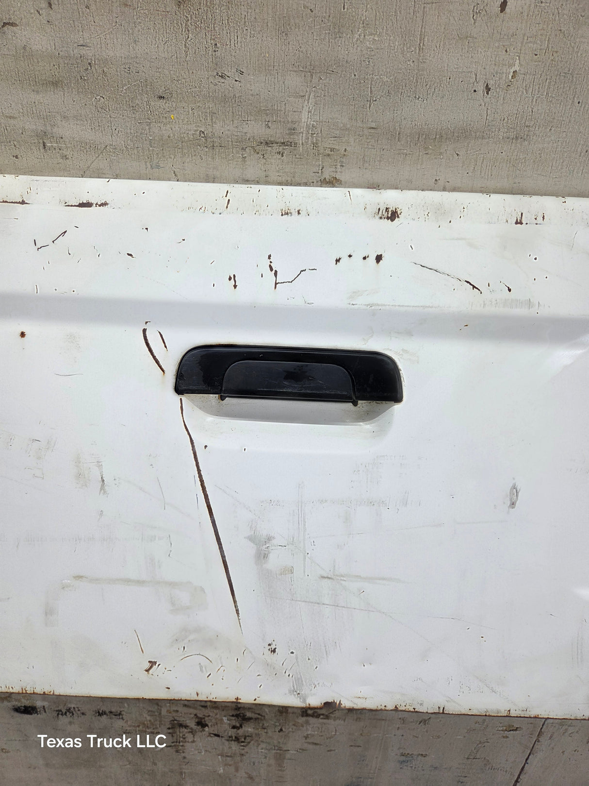 1995-2004 Toyota Tacoma Tailgate - White