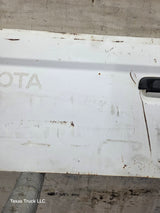 1995-2004 Toyota Tacoma Tailgate - White