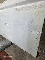 1995-2004 Toyota Tacoma Tailgate - White