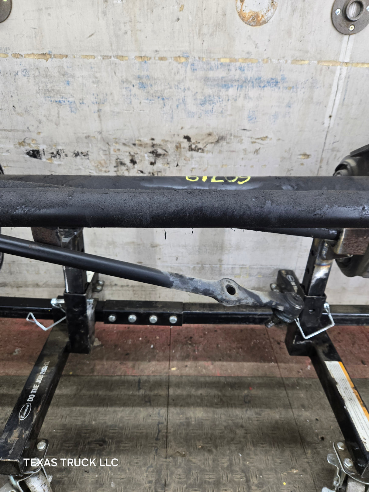 2005-2016 Ford Super Duty F450 F550 FRONT Axle 2wd