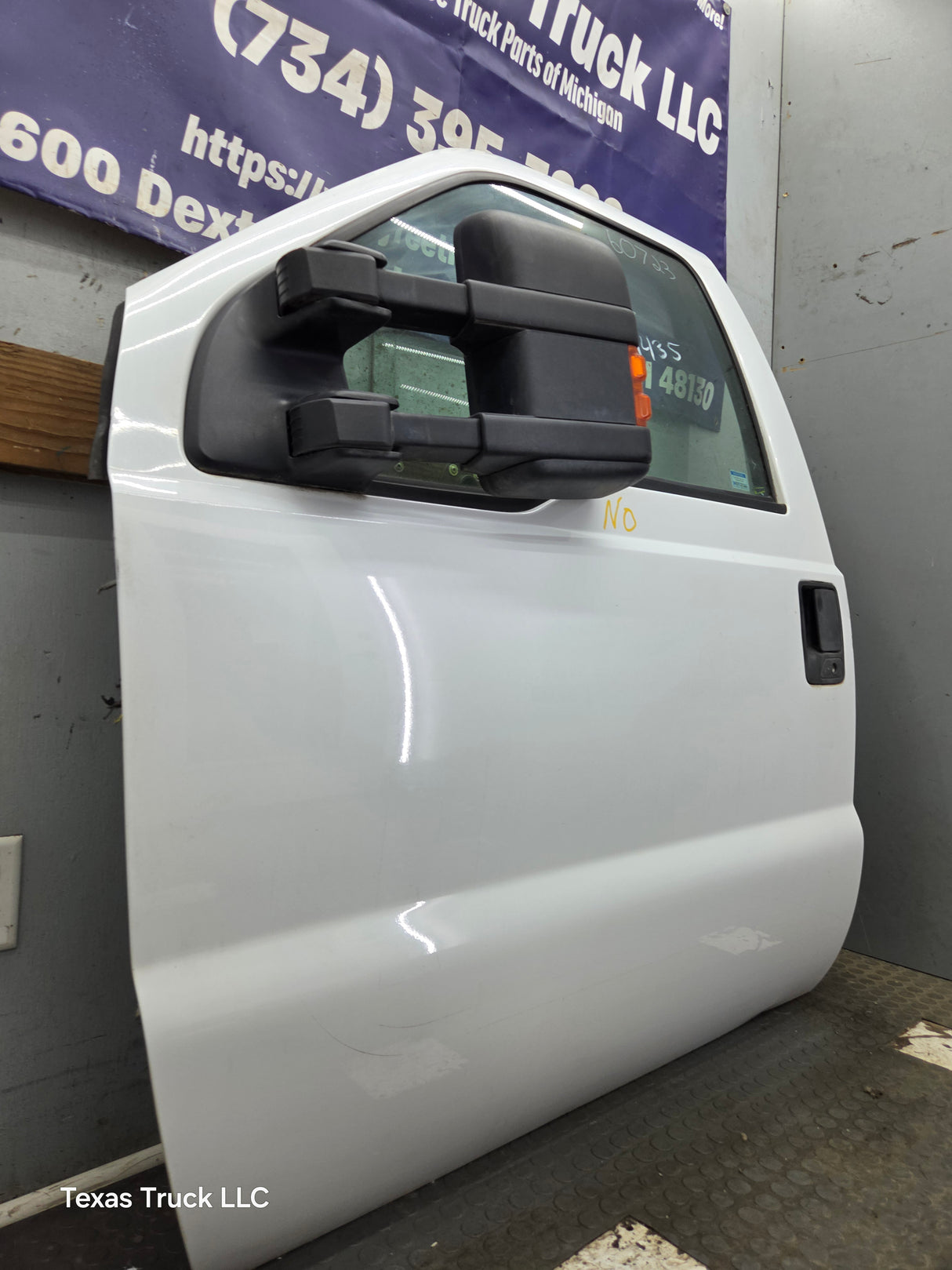 2012-2016 Ford Super Duty LH Driver Side Front Door F250 F350 F450 F550