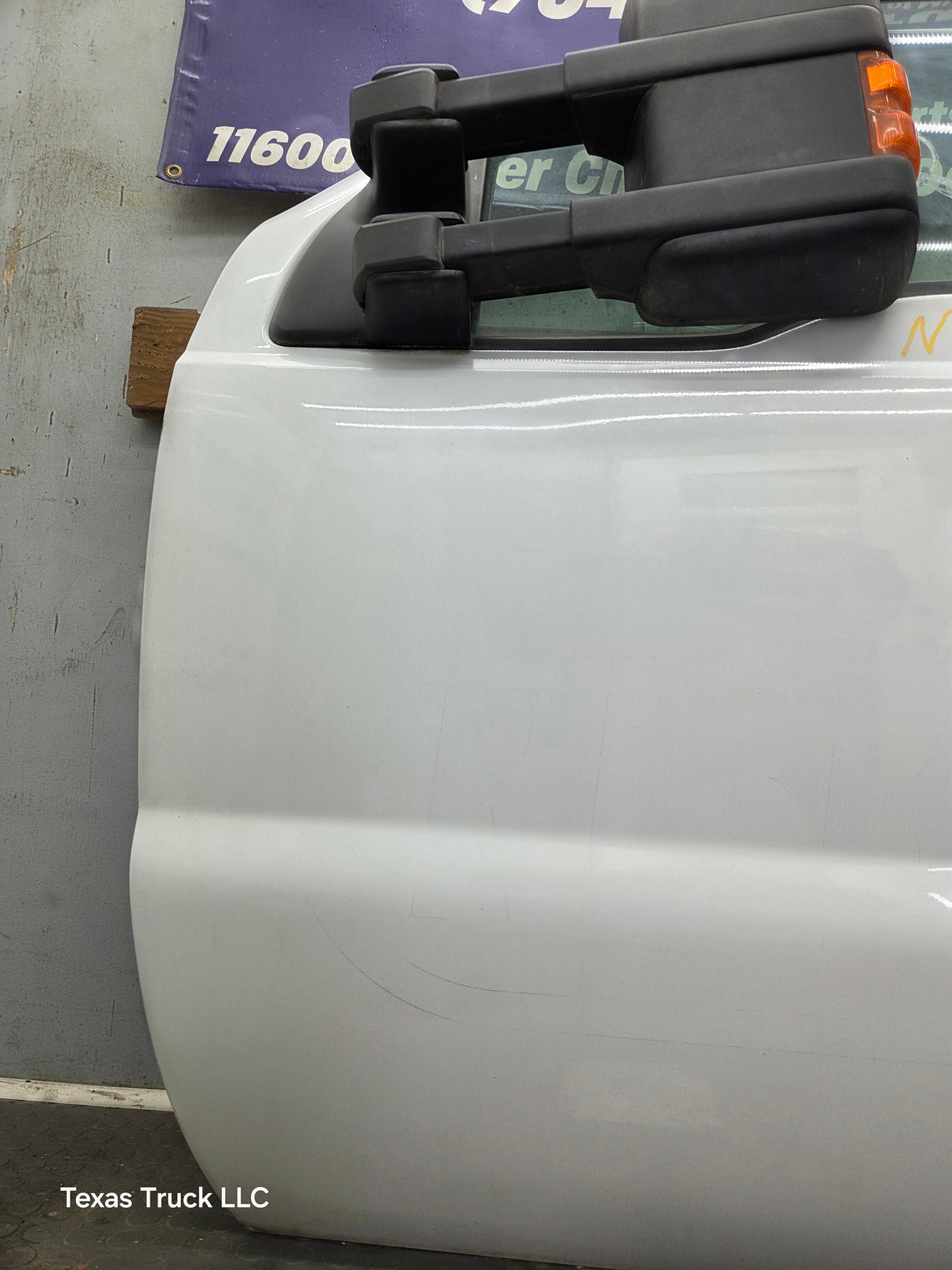 2012-2016 Ford Super Duty LH Driver Side Front Door F250 F350 F450 F550