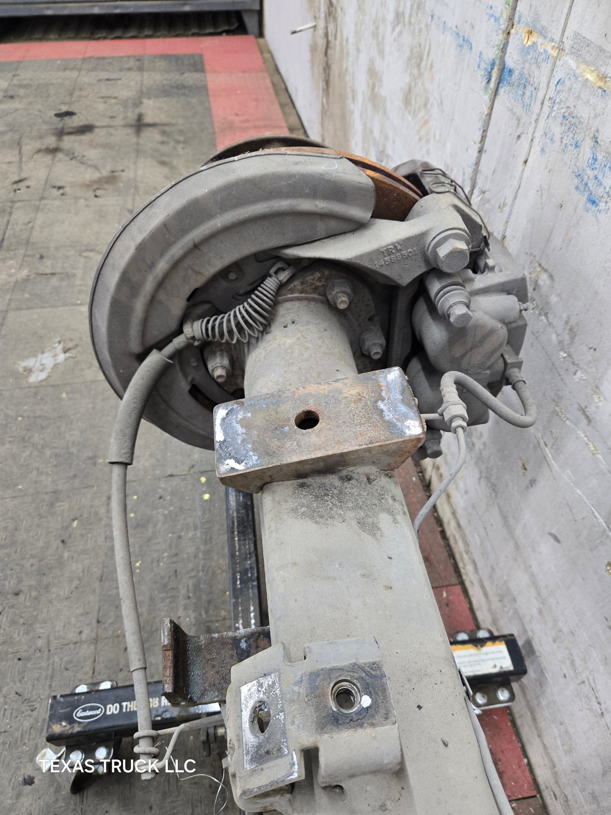 2005-2016 Ford F450 F550 Super Duty Rear Axle 4.30 Gear Ratio DRW