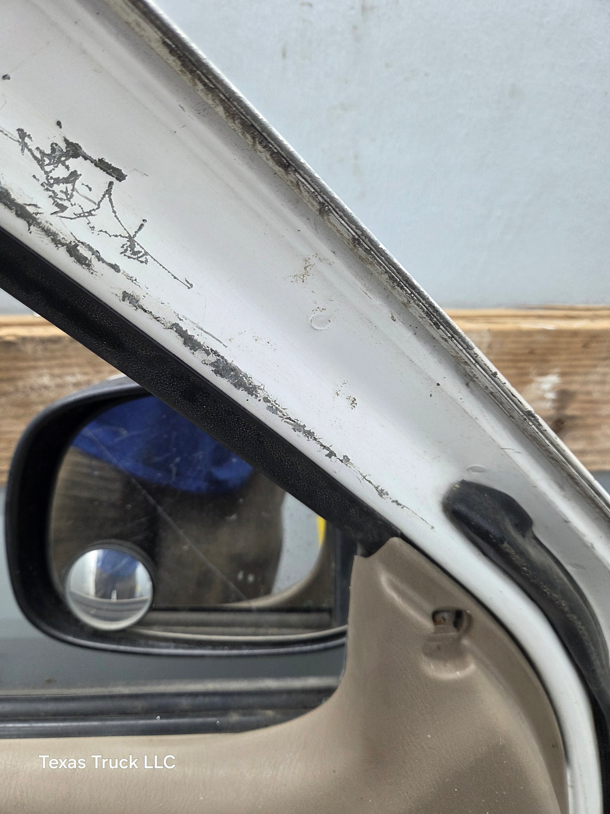 2000-2006 Toyota Tundra Front Left Hand Driver Side 1st Gen Door