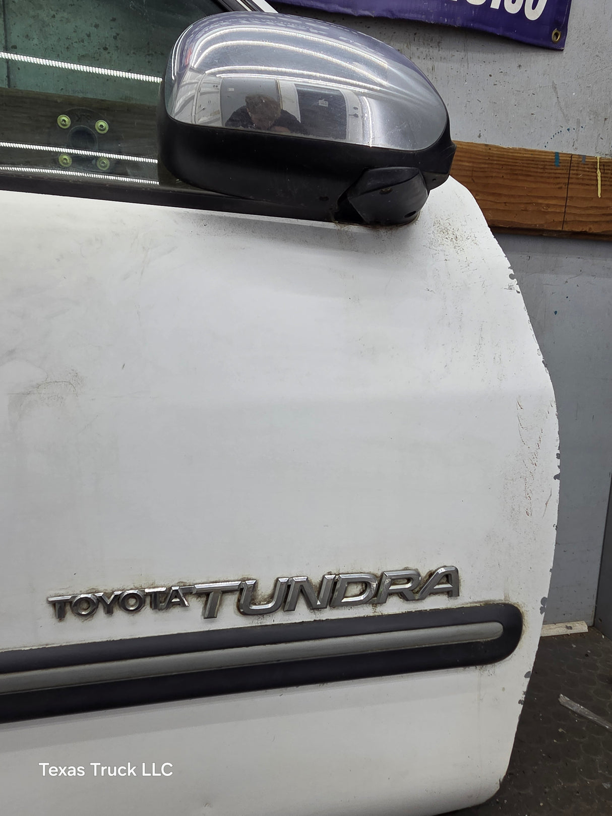 2000-2006 Toyota Tundra Front Right Hand Passenger Side 1st Gen Door