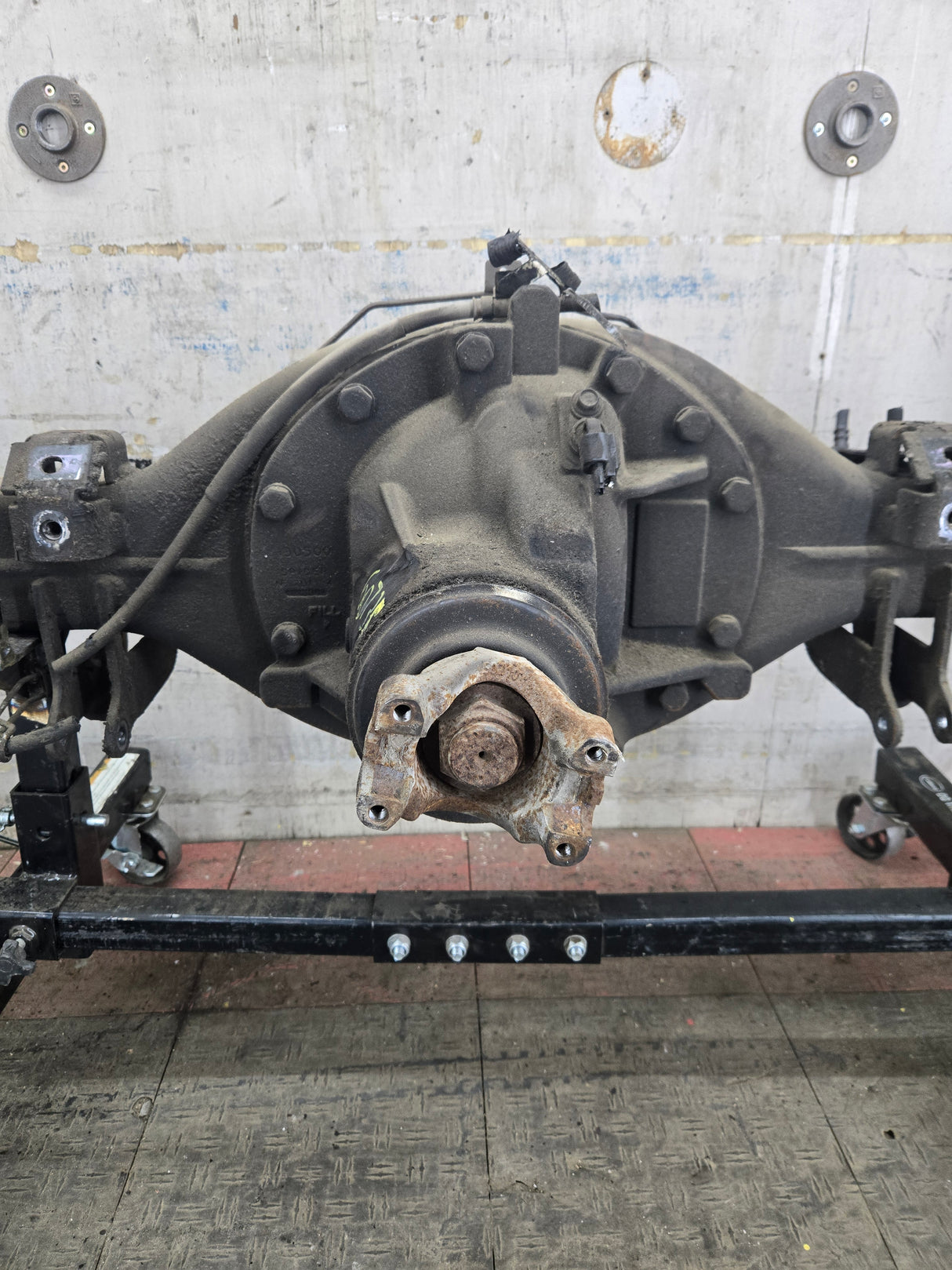 2005-2016 Ford F450 F550 Super Duty Rear Axle 4.88 Gear Ratio DRW