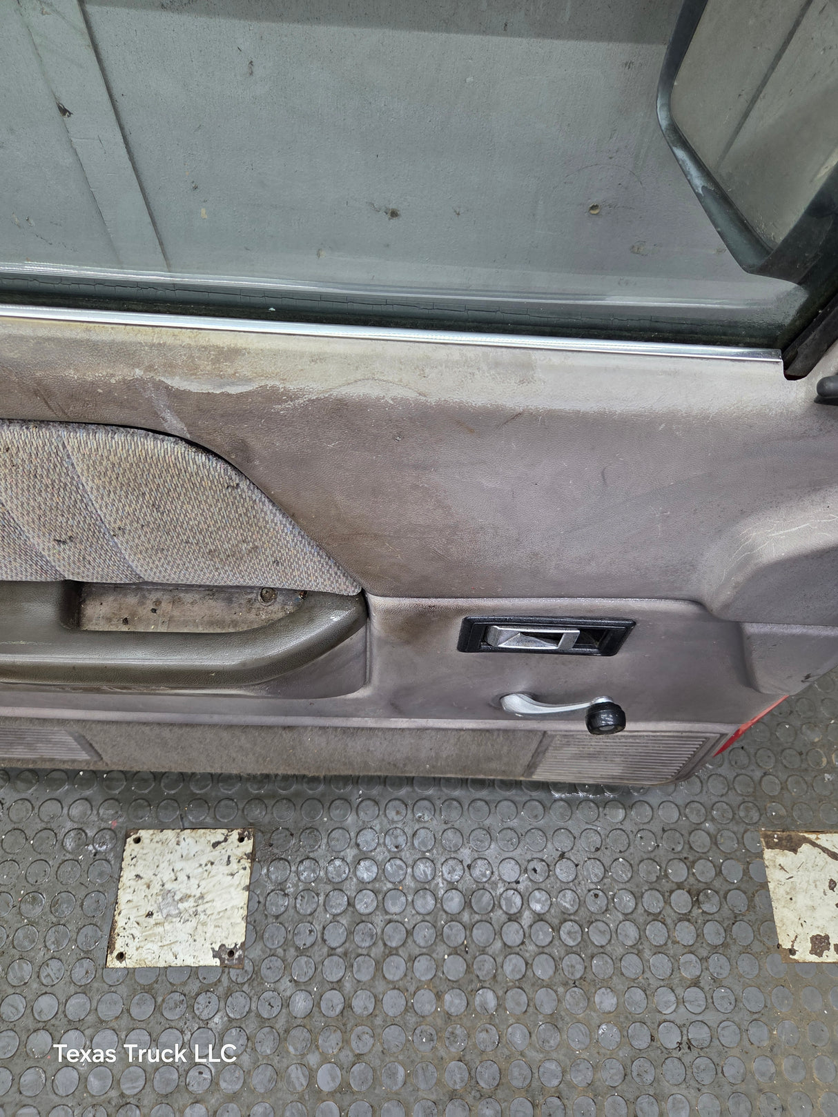1992-1996 Dodge Dakota LH Driver Side Front Door
