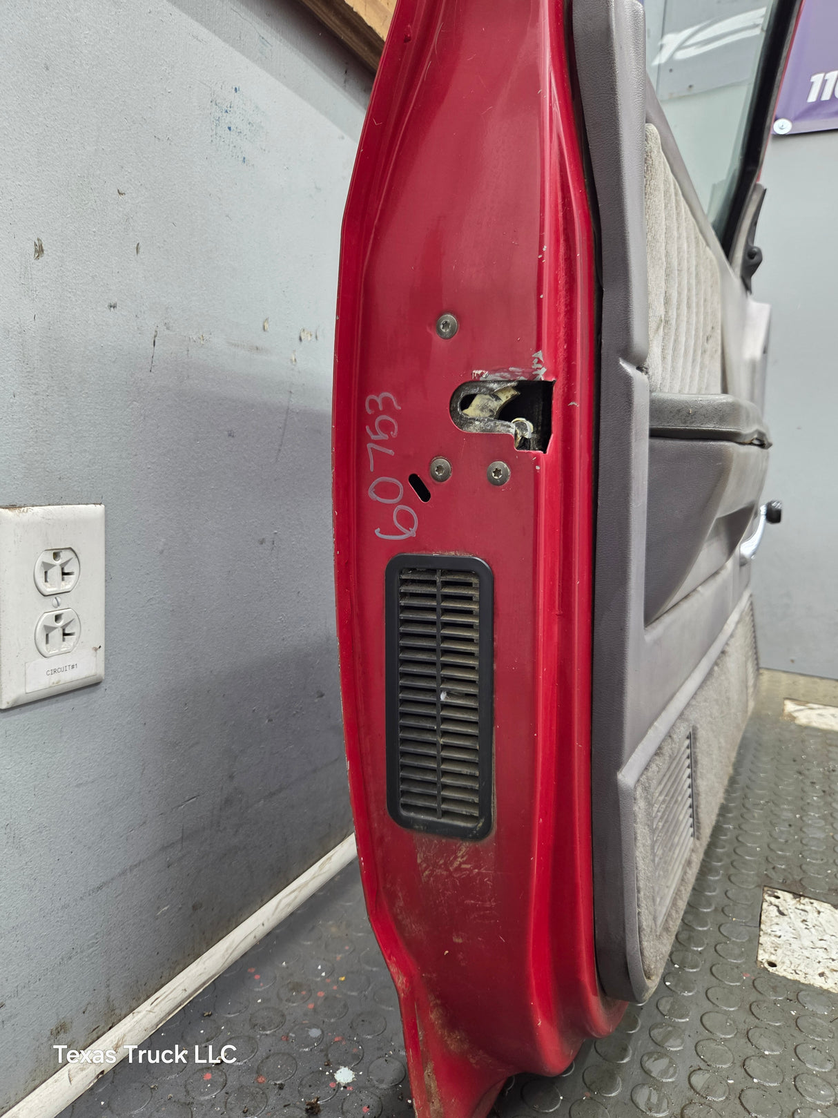 1992-1996 Dodge Dakota LH Driver Side Front Door