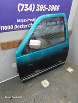 1988-2000 Chevrolet Silverado Suburban GMC Sierra LH Front Driver Side Door