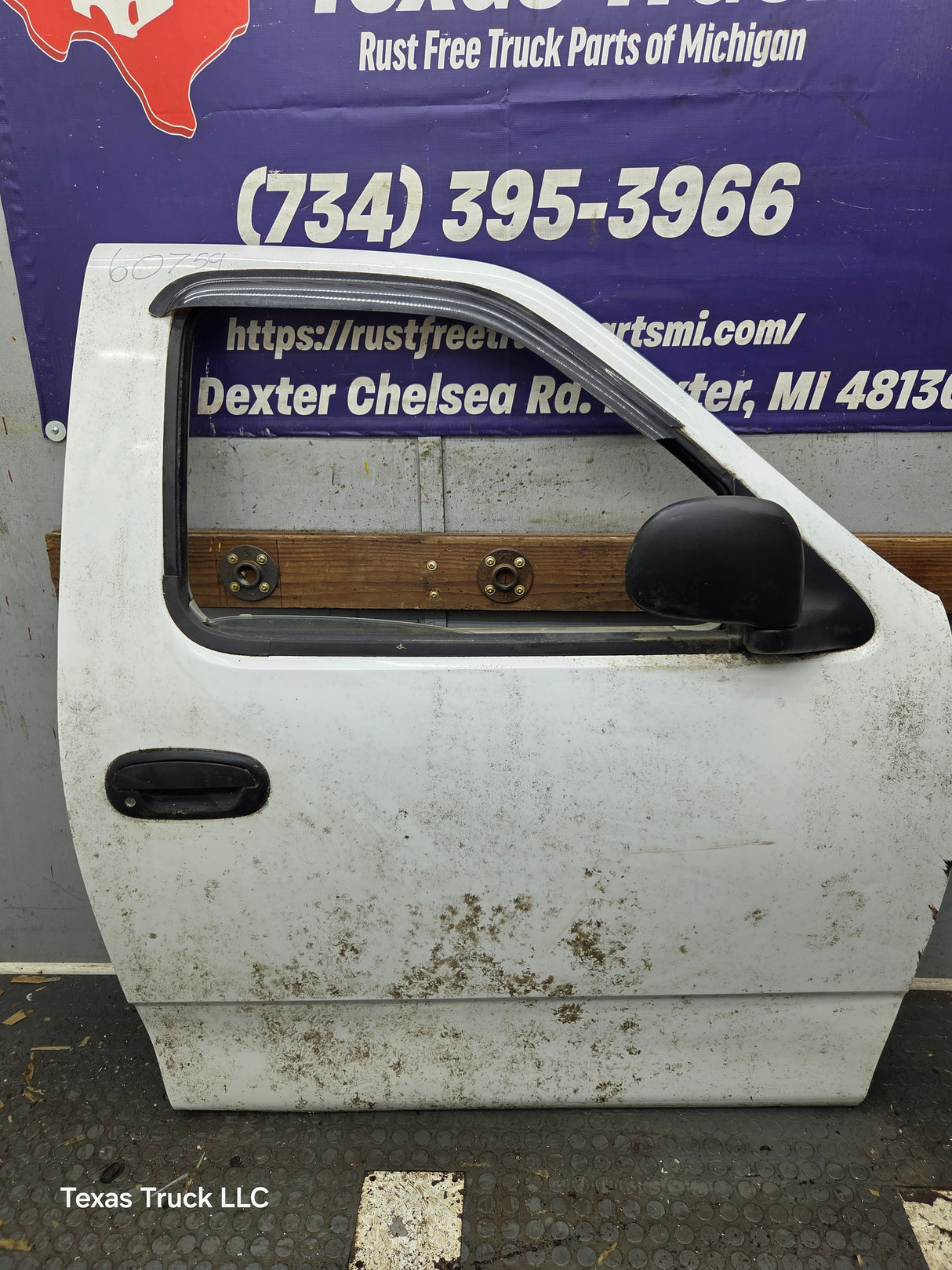 1997-2003 Ford F150 Extended / Regular Cab Passenger Side RH Front Door