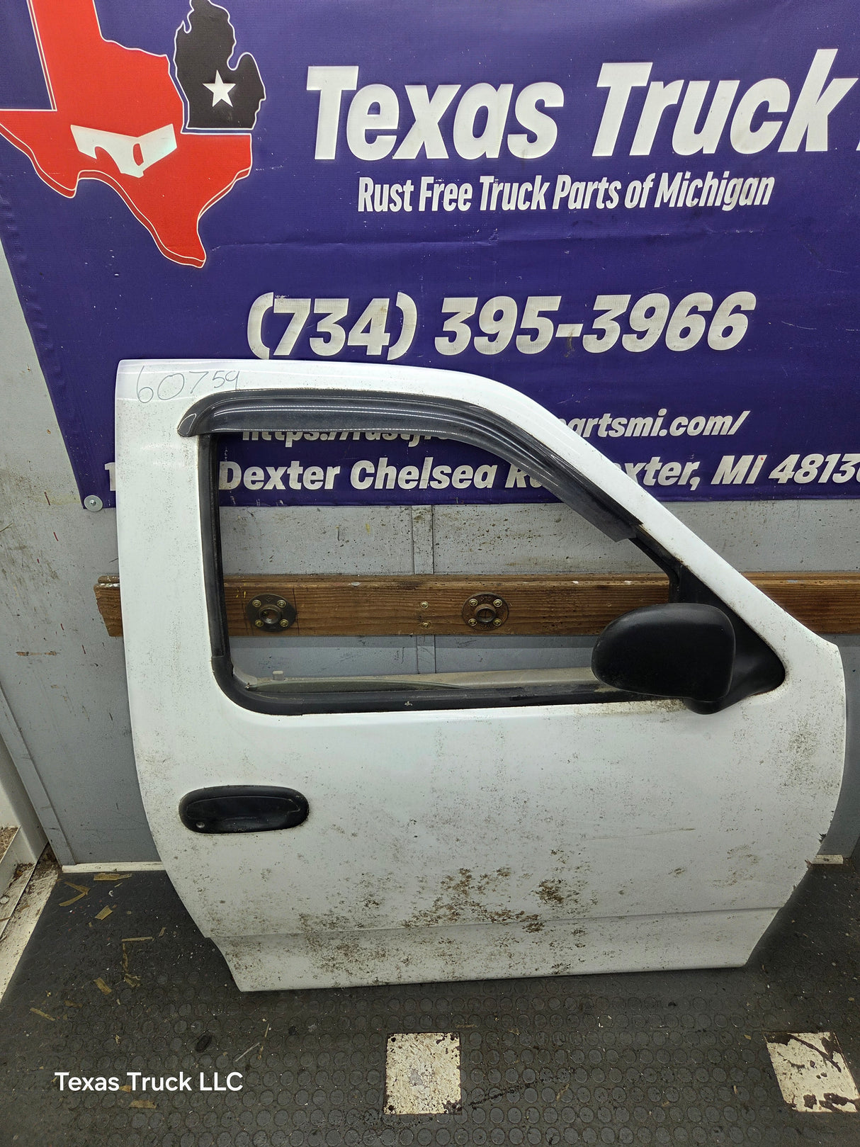 1997-2003 Ford F150 Extended / Regular Cab Passenger Side RH Front Door