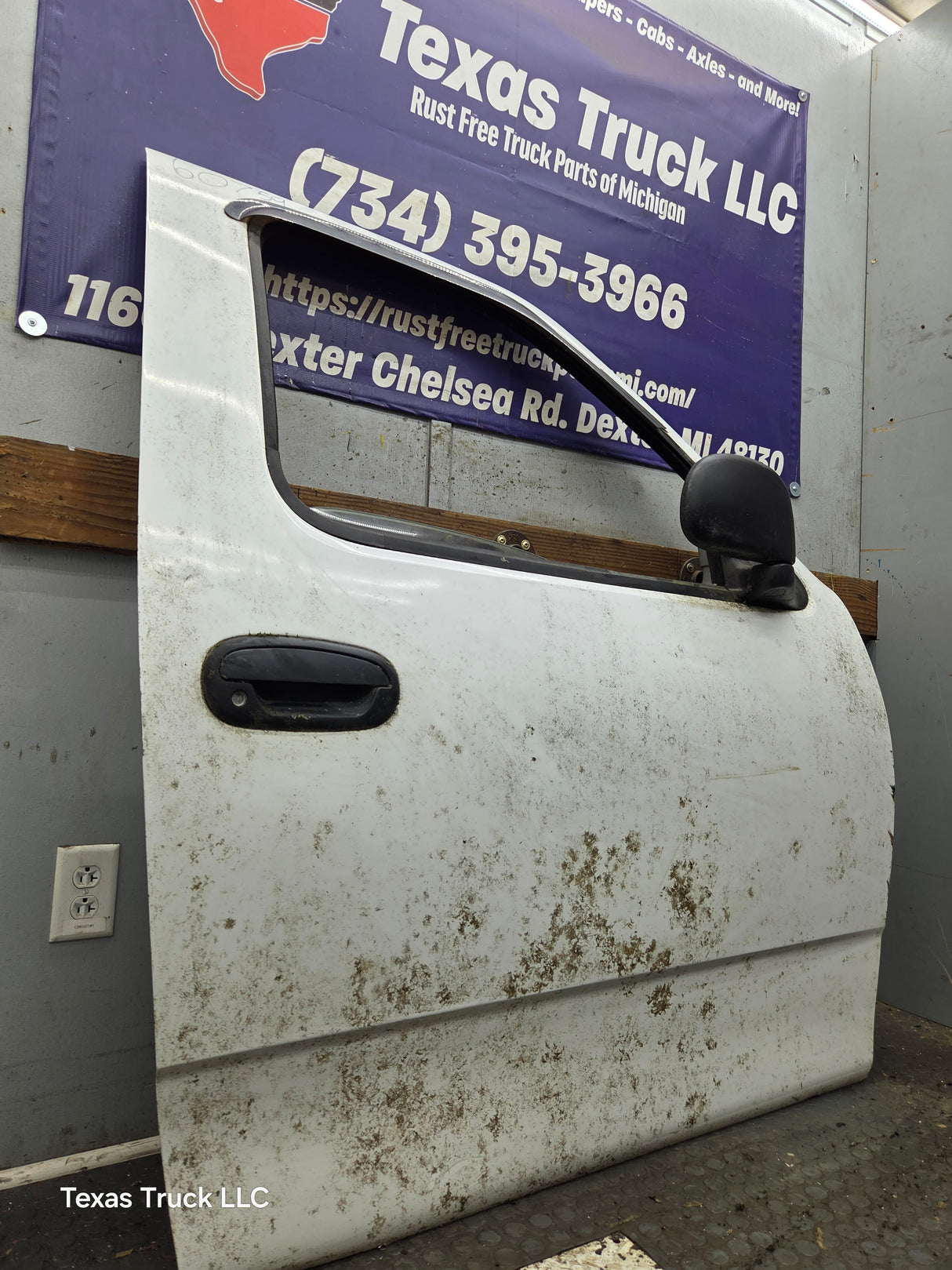 1997-2003 Ford F150 Extended / Regular Cab Passenger Side RH Front Door