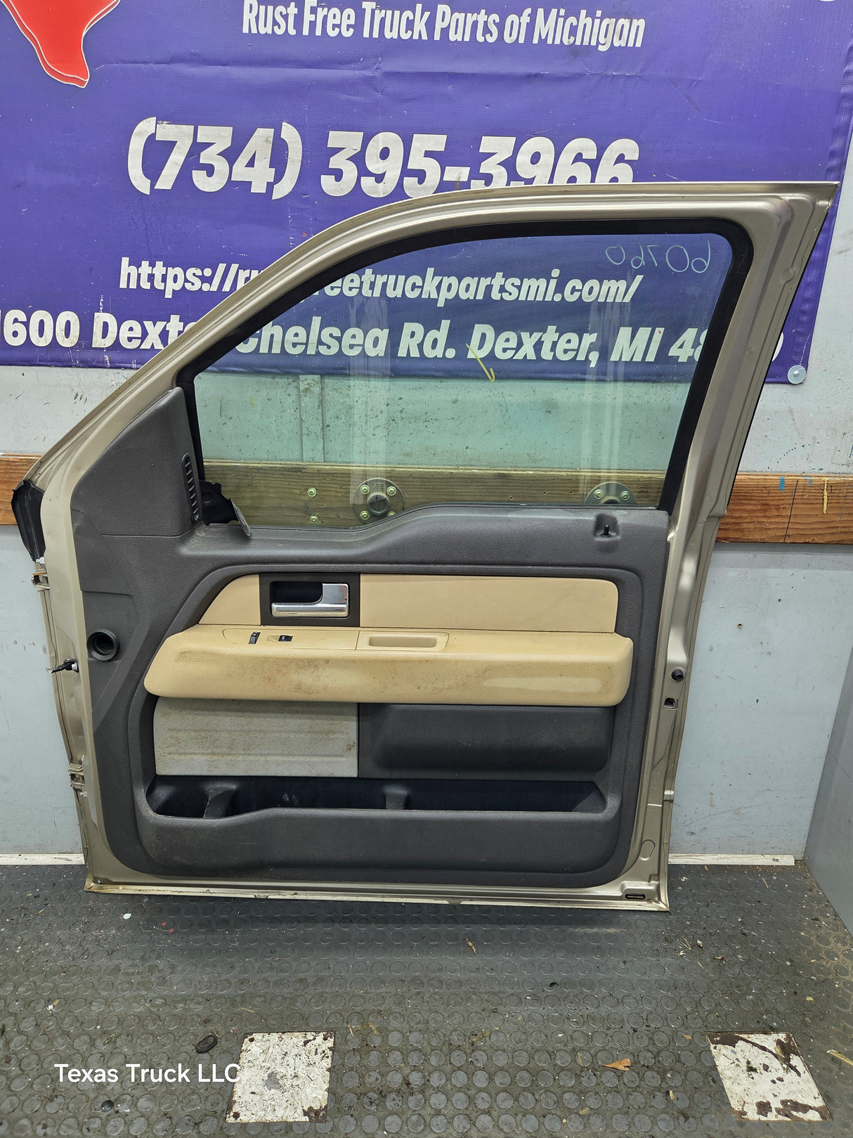 2004-2008 Ford F150 Extended/Regular Cab Passenger Side Front Door RH