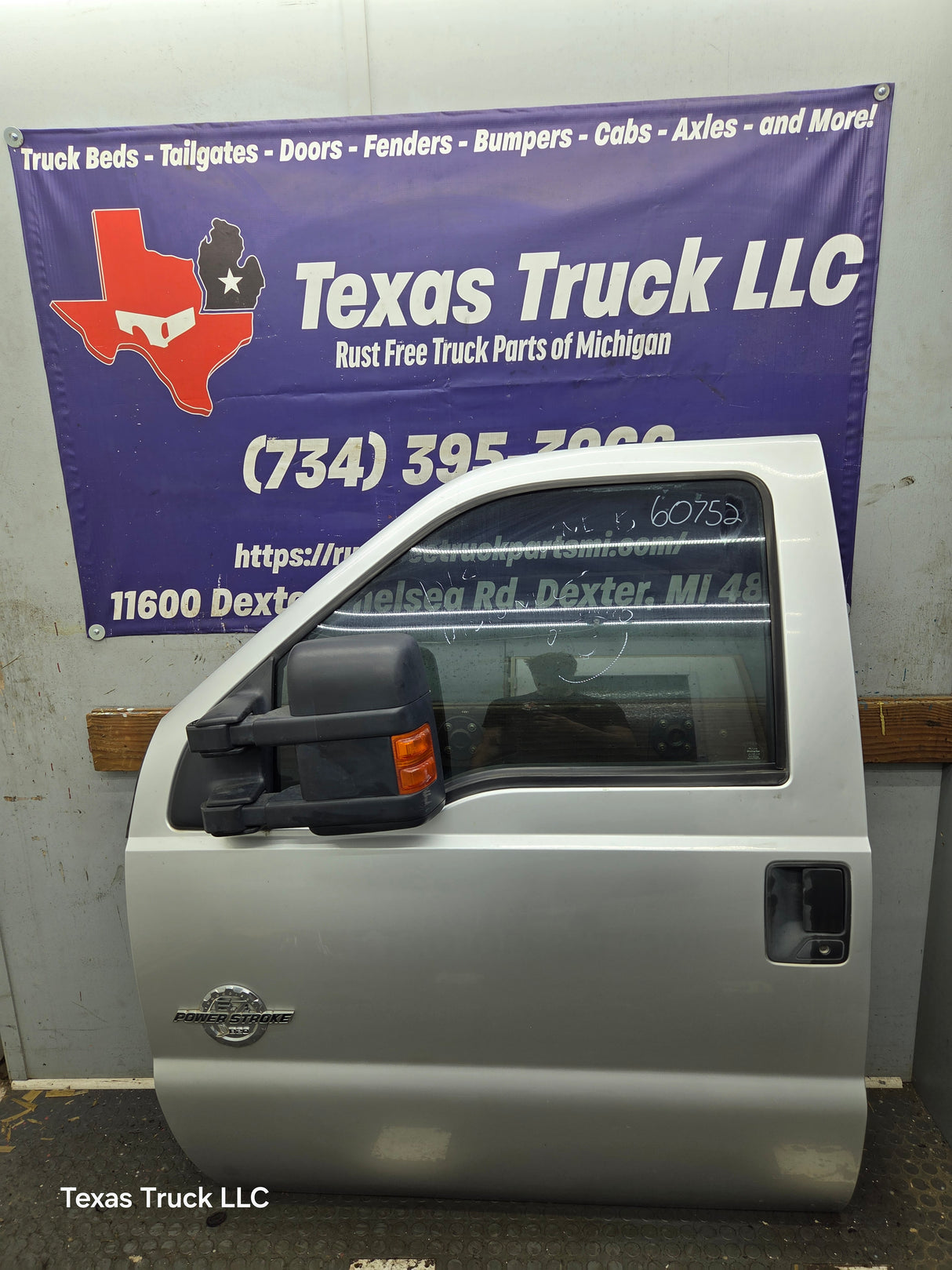 2012-2016 Ford Super Duty LH Driver Side Front Door F250 F350 F450 F550