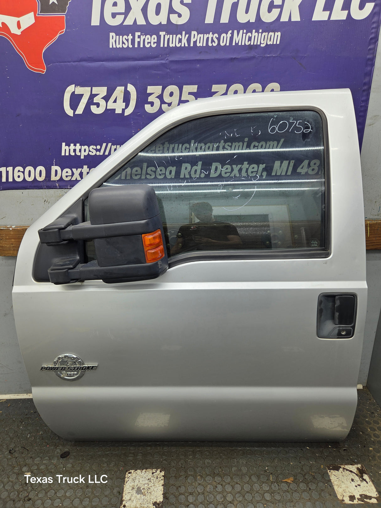 2012-2016 Ford Super Duty LH Driver Side Front Door F250 F350 F450 F550