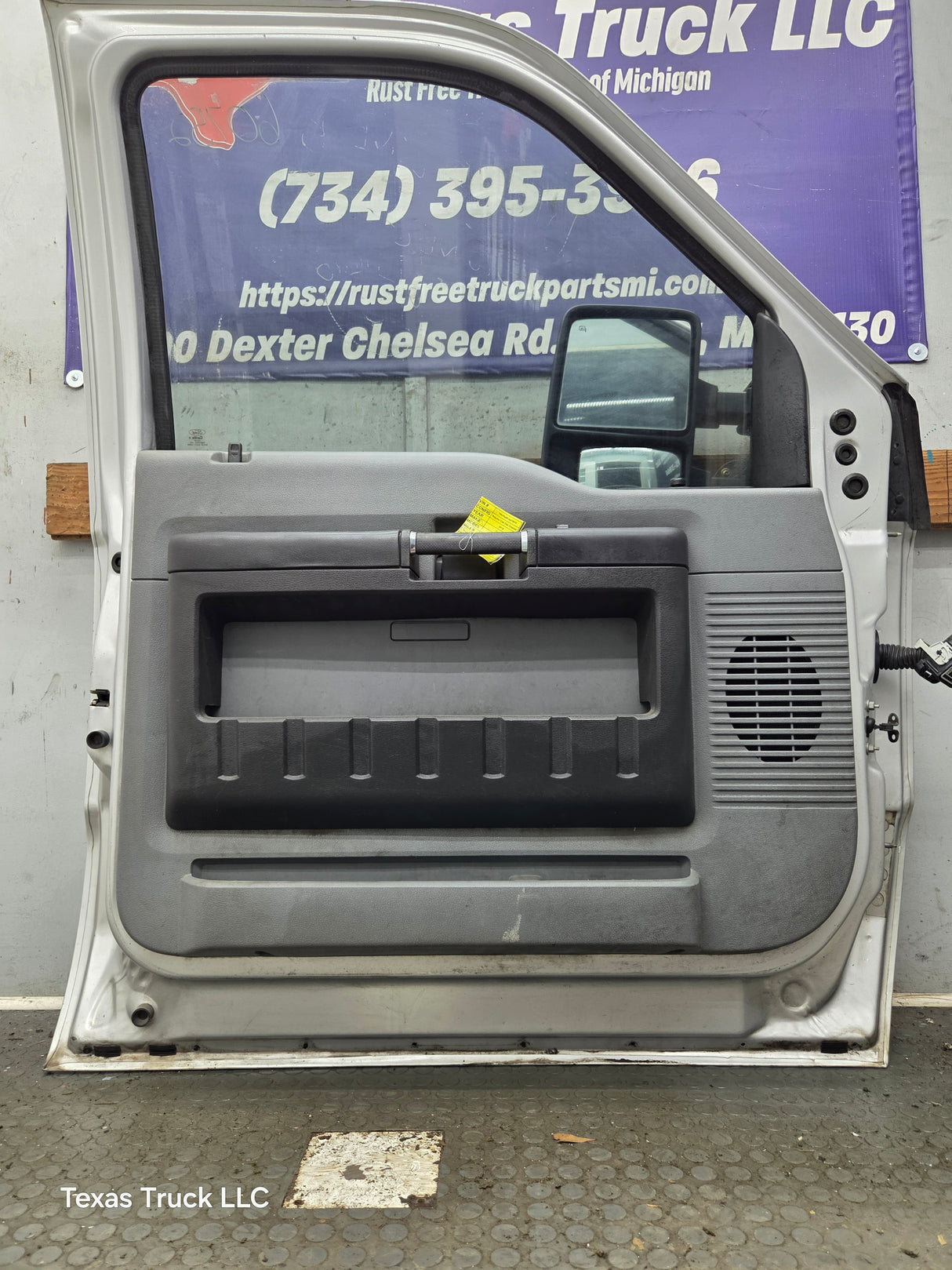 2012-2016 Ford Super Duty LH Driver Side Front Door F250 F350 F450 F550